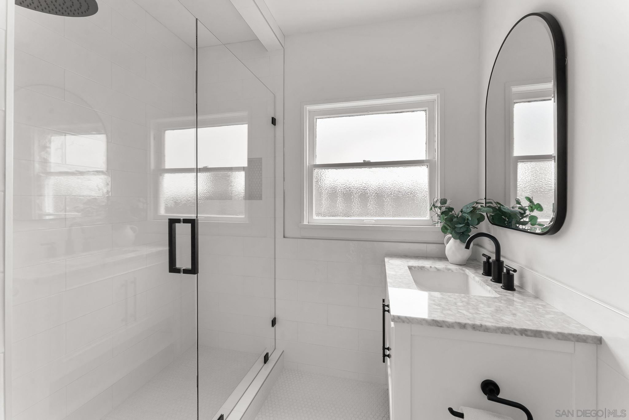 Detail Gallery Image 11 of 33 For 503  Rosemont St, La Jolla,  CA 92037 - 2 Beds | 1 Baths