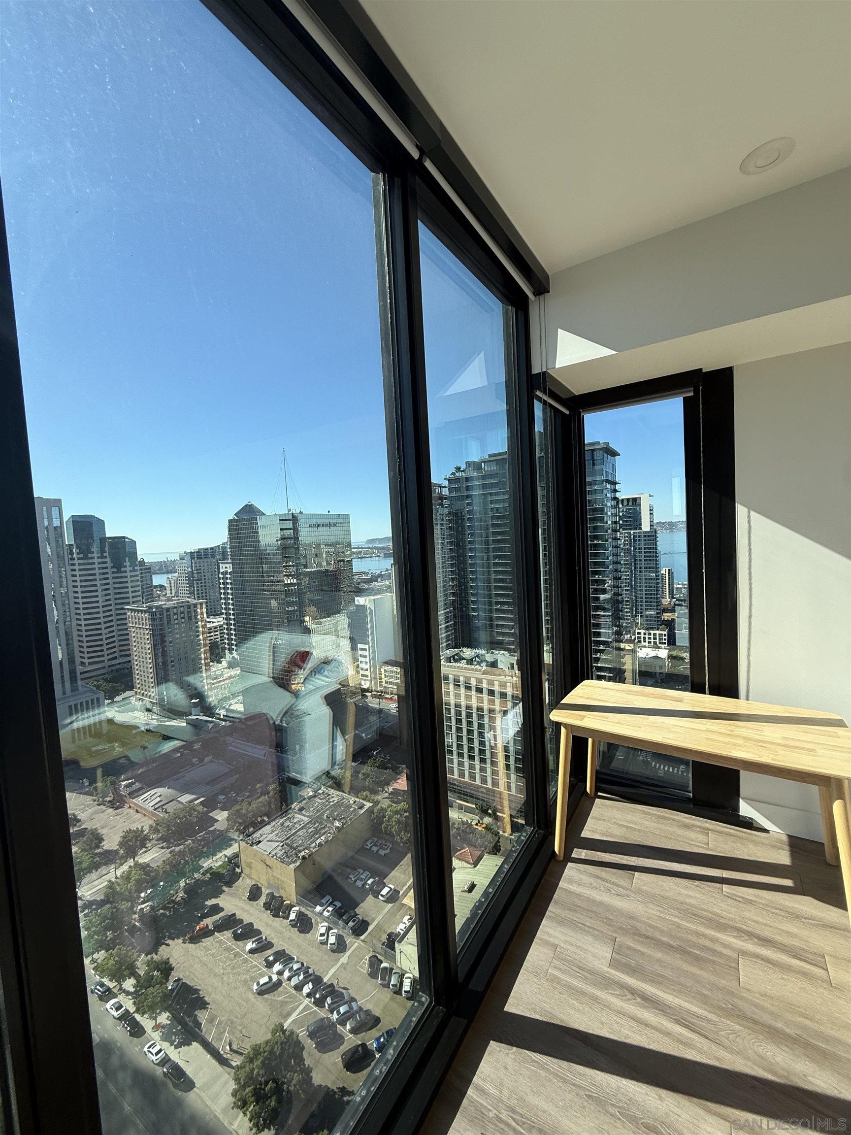 Detail Gallery Image 3 of 20 For 1401  Union St  2804, San Diego,  CA 92101 - 1 Beds | 1 Baths