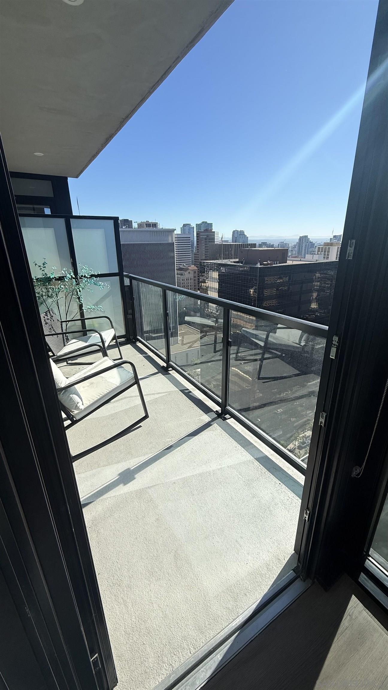 Detail Gallery Image 6 of 20 For 1401  Union St  2804, San Diego,  CA 92101 - 1 Beds | 1 Baths