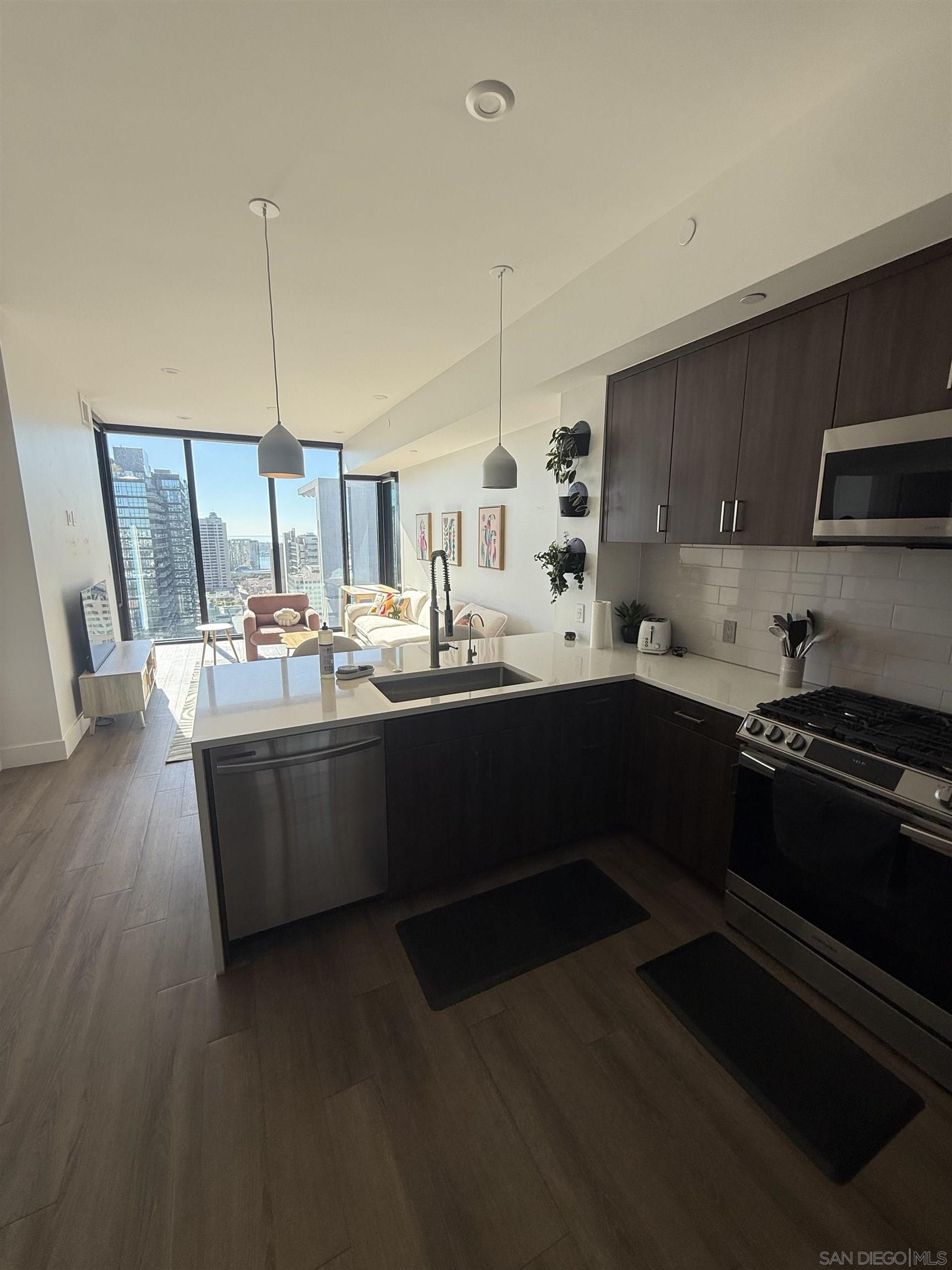 Detail Gallery Image 7 of 20 For 1401  Union St  2804, San Diego,  CA 92101 - 1 Beds | 1 Baths