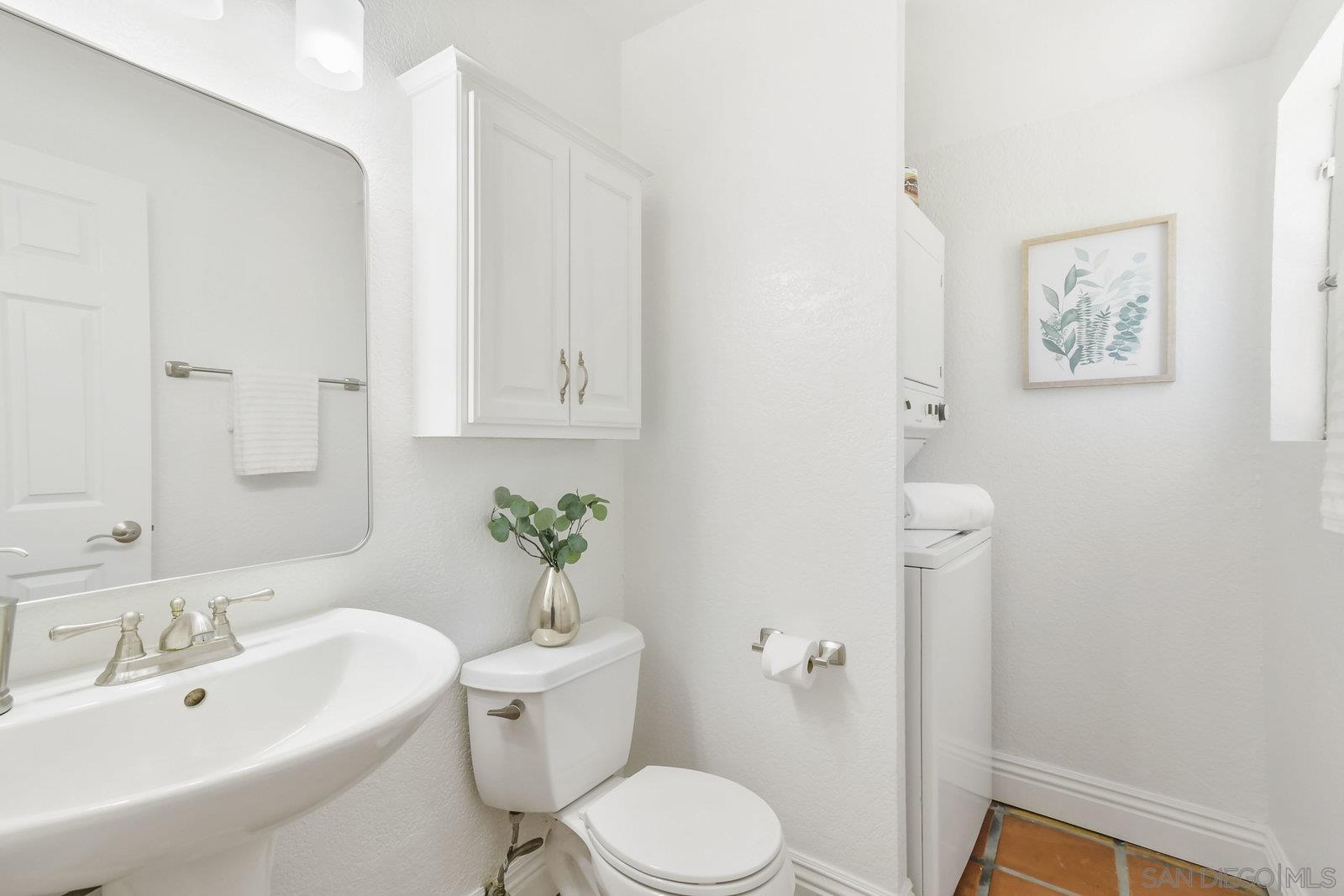 Detail Gallery Image 4 of 22 For 4777  Seminole Dr  #118,  San Diego,  CA 92115 - 2 Beds | 1/1 Baths