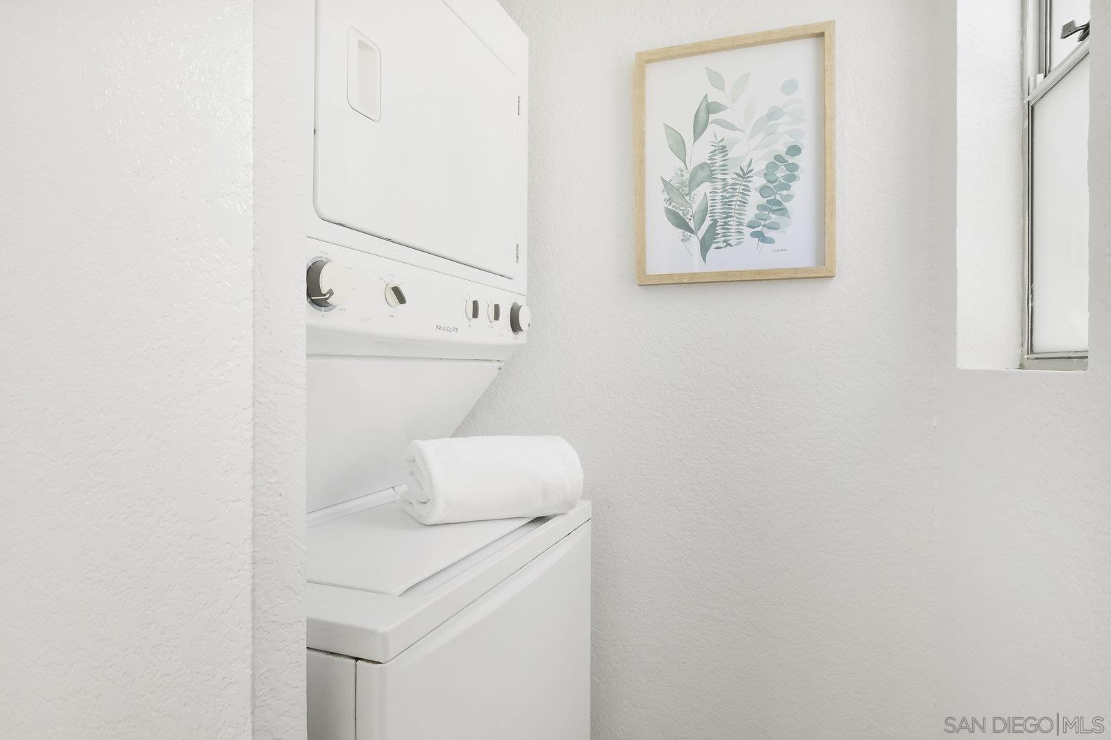 Detail Gallery Image 5 of 22 For 4777  Seminole Dr  #118,  San Diego,  CA 92115 - 2 Beds | 1/1 Baths