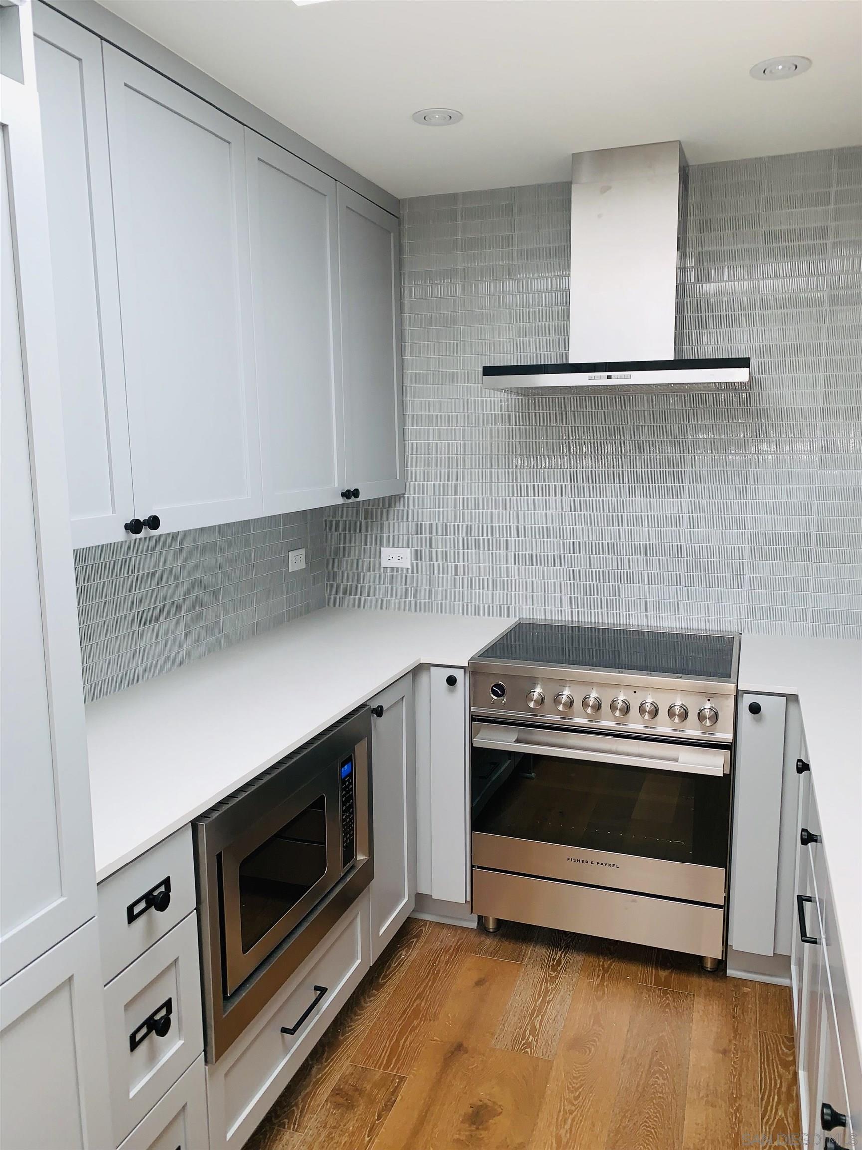 Detail Gallery Image 9 of 28 For 303  Coast Blvd  13, La Jolla,  CA 92037 - 2 Beds | 2 Baths