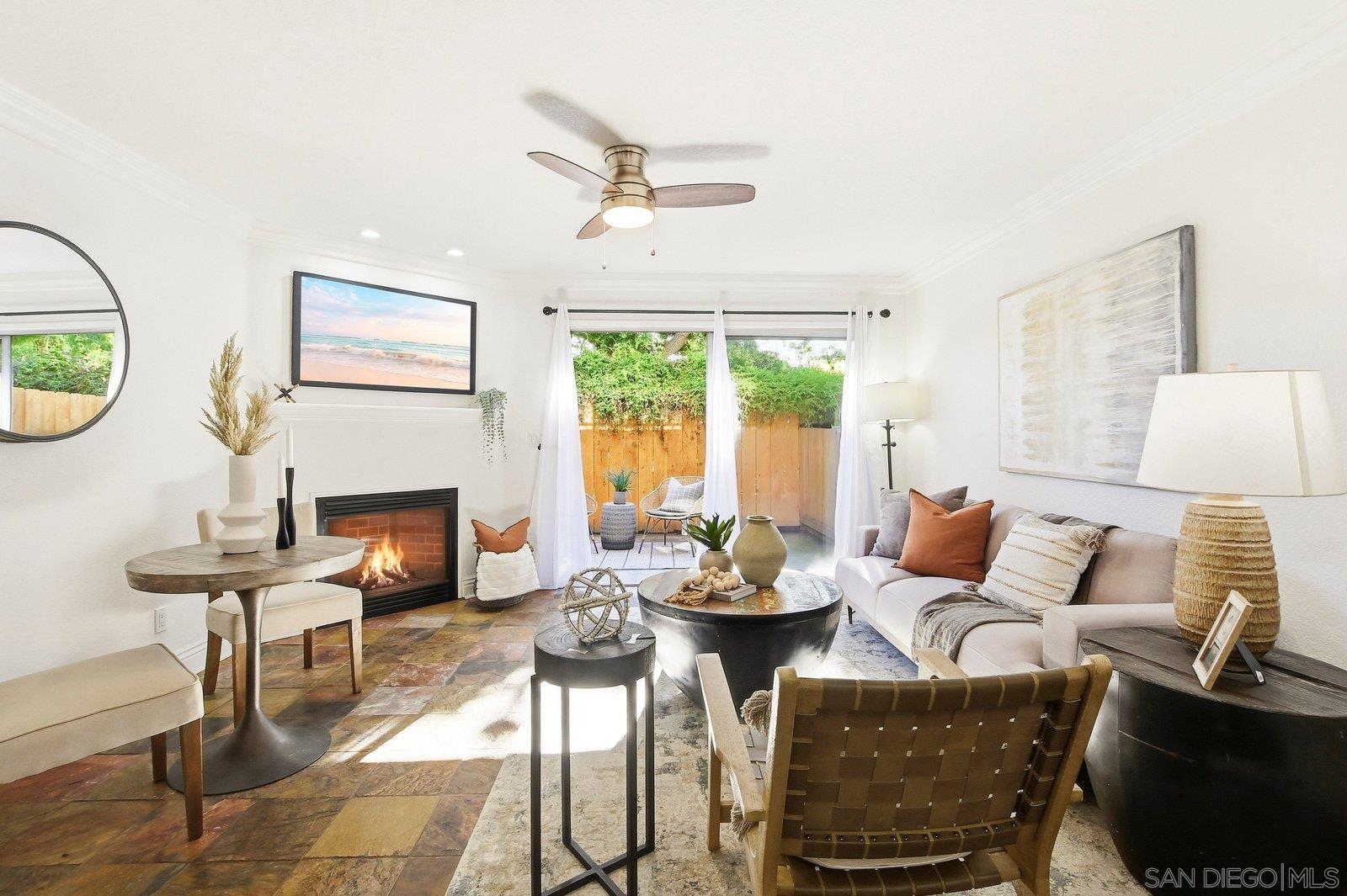 Detail Gallery Image 3 of 19 For 4777  Seminole Dr  #116,  San Diego,  CA 92115 - 2 Beds | 1/1 Baths