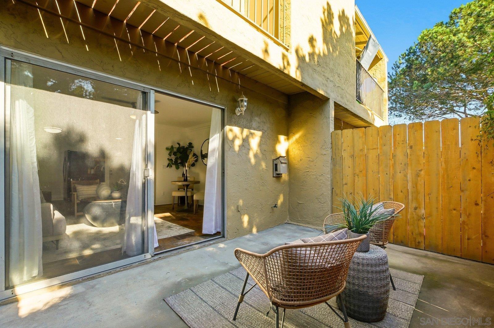 Detail Gallery Image 4 of 19 For 4777  Seminole Dr  #116,  San Diego,  CA 92115 - 2 Beds | 1/1 Baths