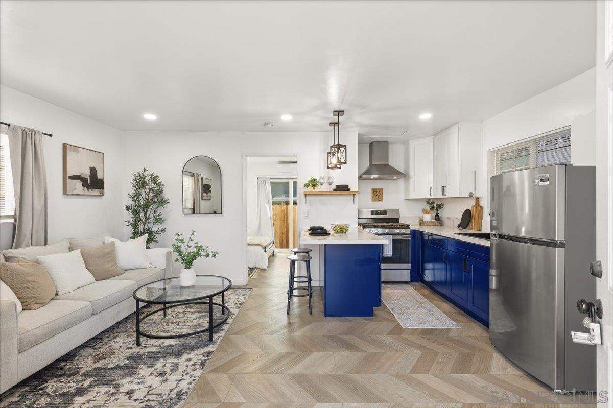 Detail Gallery Image 4 of 14 For 1628  C Ave, National City,  CA 91950 - 1 Beds | 1 Baths