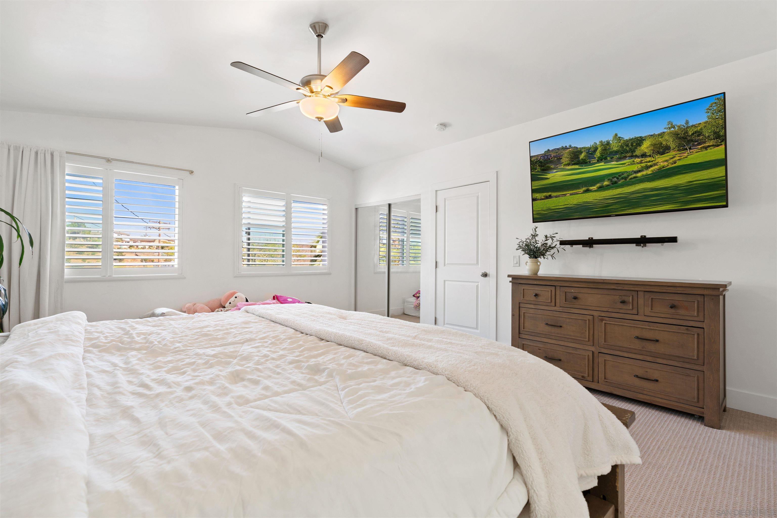 Detail Gallery Image 19 of 24 For 2216  Calle Chanate, San Diego,  CA 92139 - 4 Beds | 3 Baths