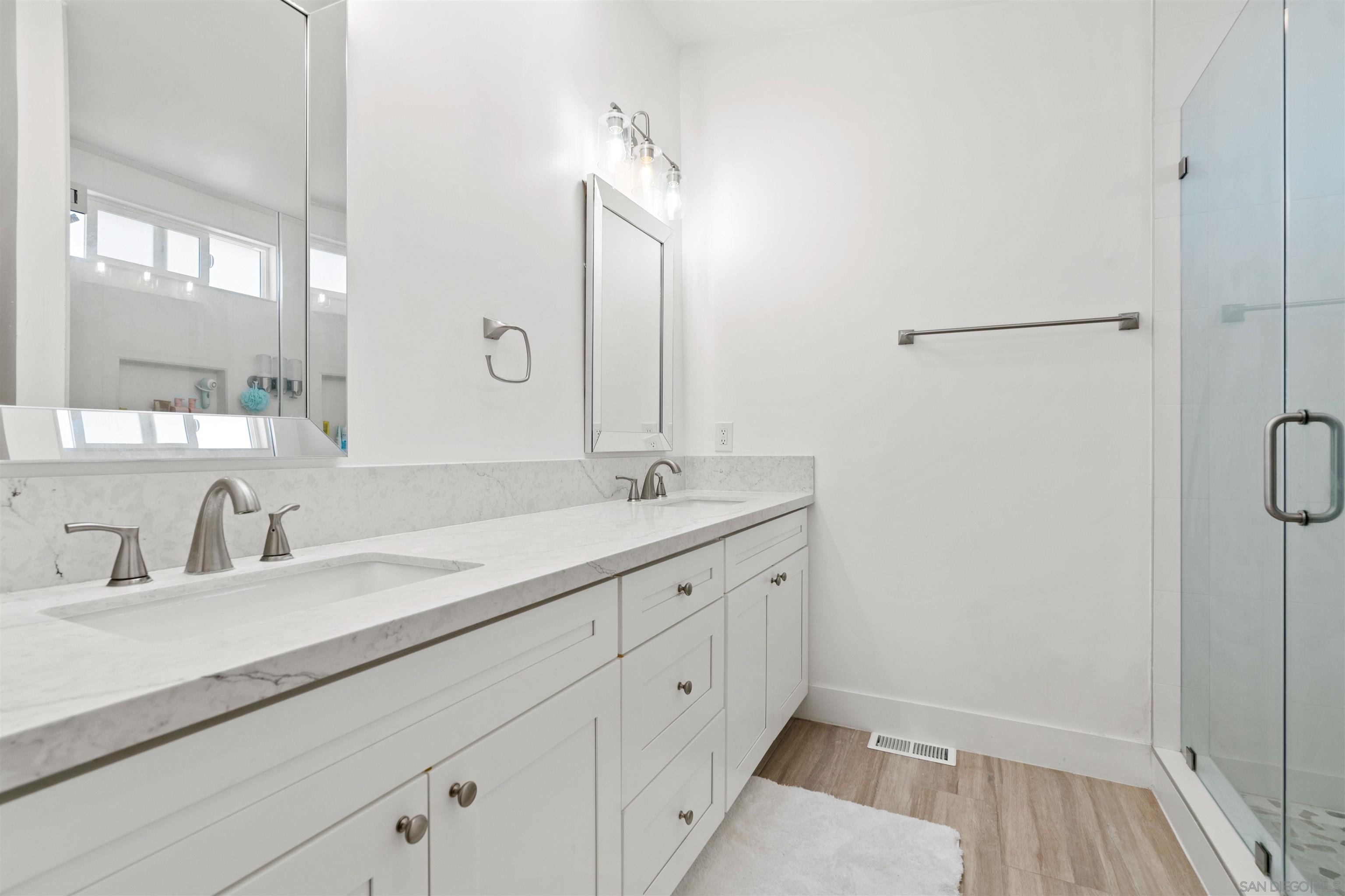 Detail Gallery Image 20 of 24 For 2216  Calle Chanate, San Diego,  CA 92139 - 4 Beds | 3 Baths