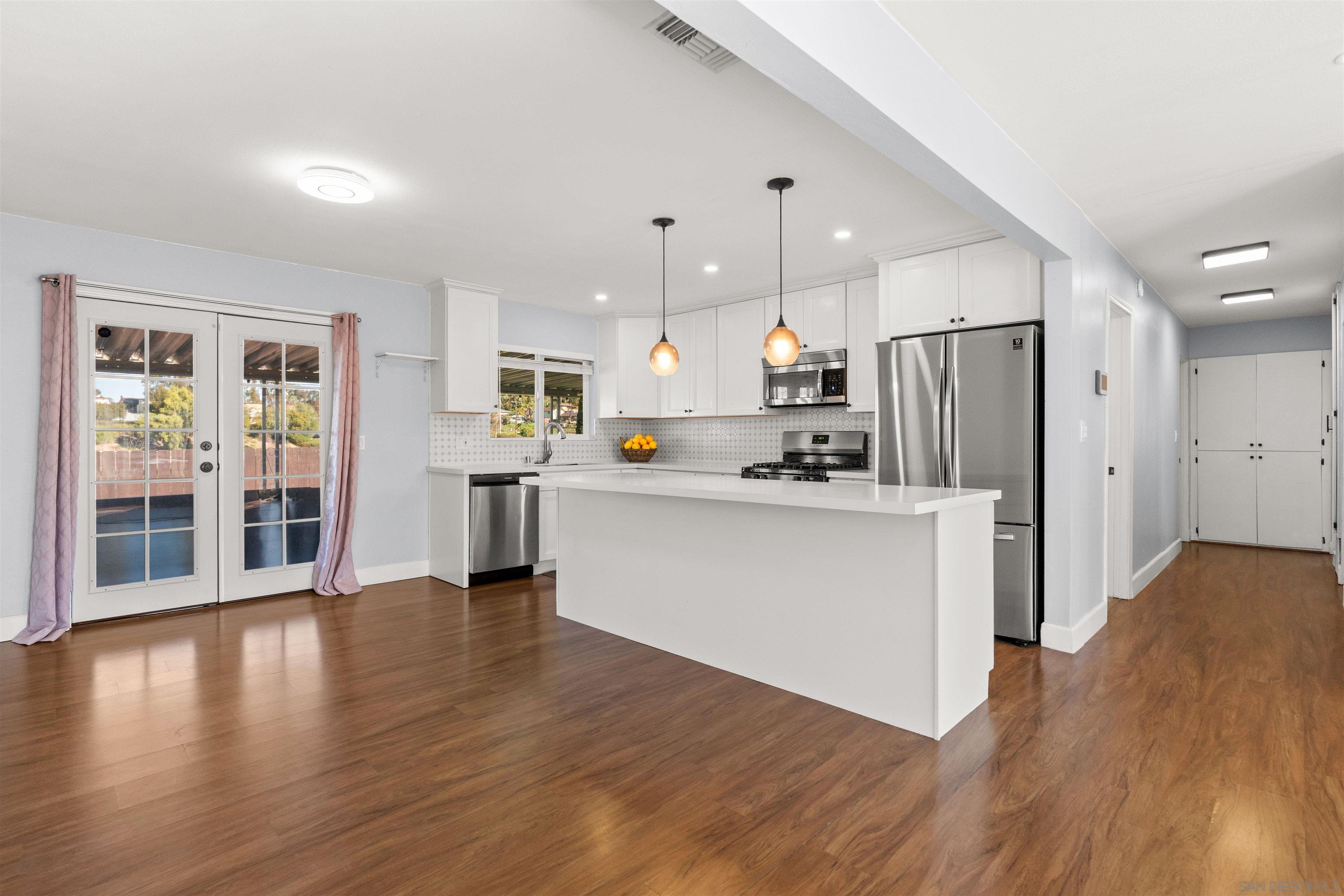 Detail Gallery Image 5 of 30 For 6252  Alderley St, San Diego,  CA 92114 - 3 Beds | 2 Baths