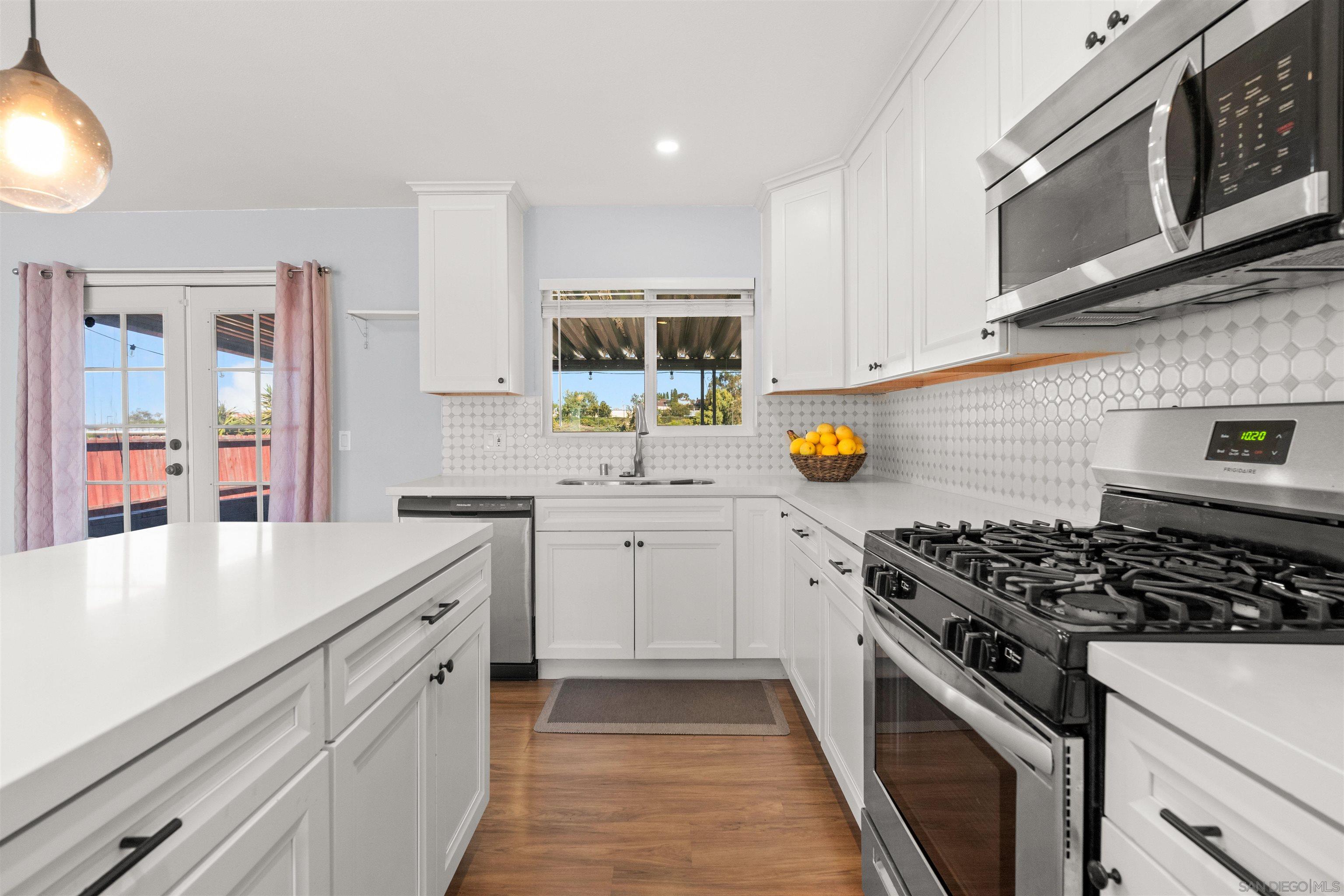 Detail Gallery Image 9 of 30 For 6252  Alderley St, San Diego,  CA 92114 - 3 Beds | 2 Baths