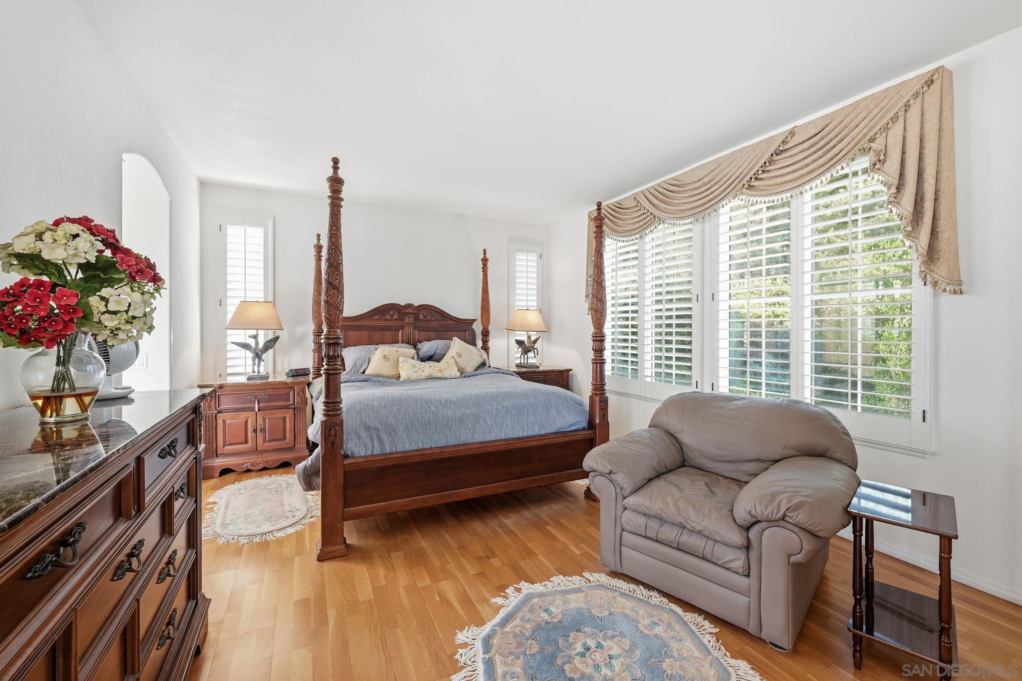 Detail Gallery Image 14 of 30 For Gilman Ct, La Jolla,  CA 92037 - 5 Beds | 3/1 Baths