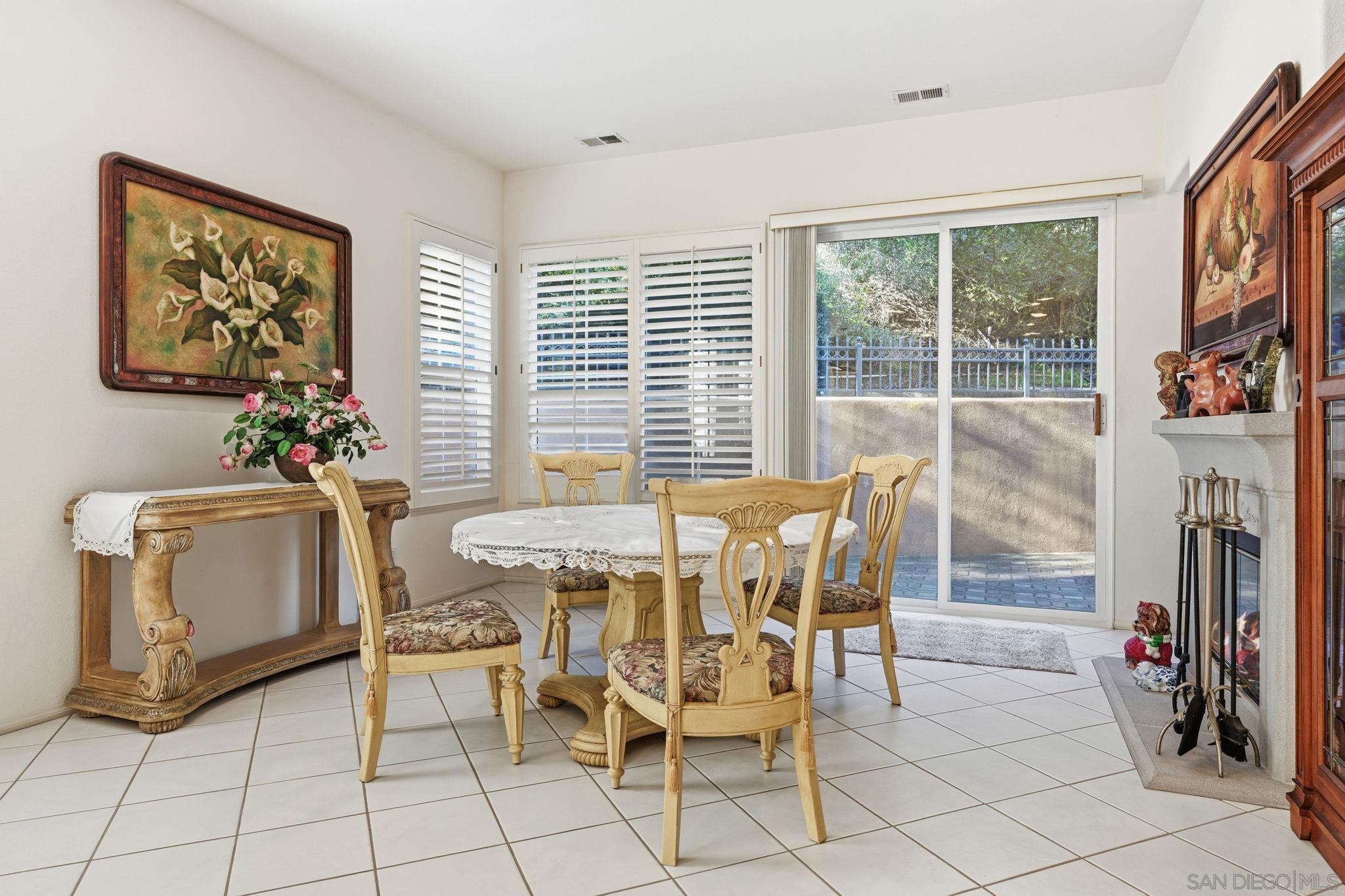 Detail Gallery Image 8 of 30 For Gilman Ct, La Jolla,  CA 92037 - 5 Beds | 3/1 Baths