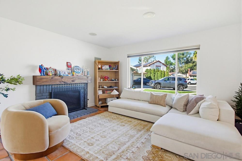 Detail Gallery Image 4 of 36 For 6475  Canyon Vista Ct, San Diego,  CA 92111 - 4 Beds | 2 Baths