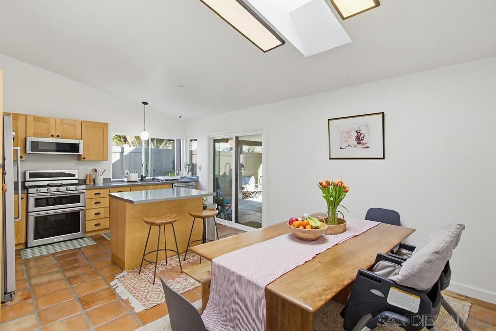 Detail Gallery Image 9 of 36 For 6475  Canyon Vista Ct, San Diego,  CA 92111 - 4 Beds | 2 Baths