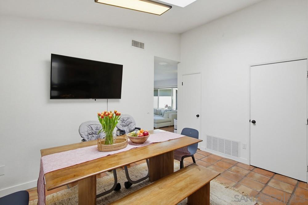 Detail Gallery Image 10 of 36 For 6475  Canyon Vista Ct, San Diego,  CA 92111 - 4 Beds | 2 Baths