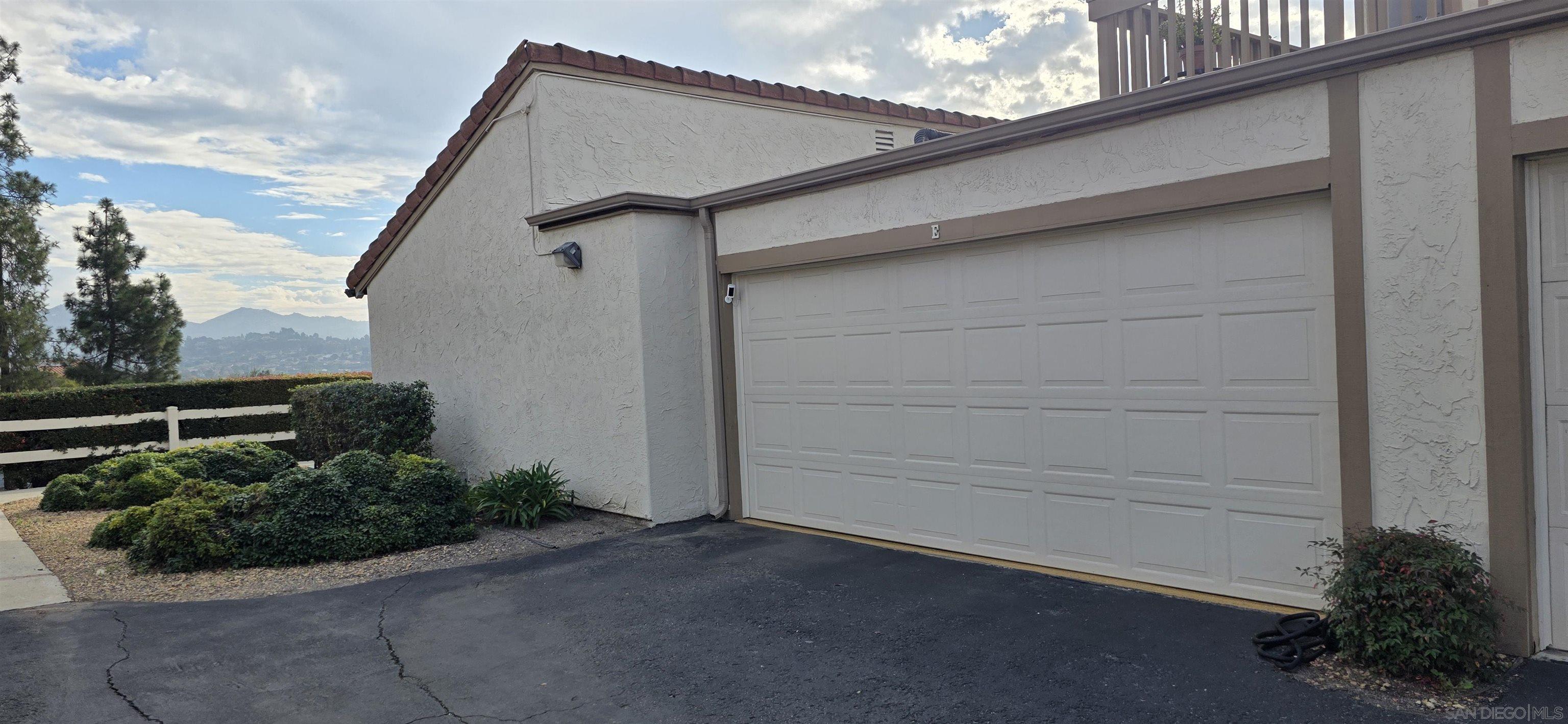 Detail Gallery Image 16 of 34 For 11872  Bernardo Ter  #E,  San Diego,  CA 92128 - 3 Beds | 2 Baths