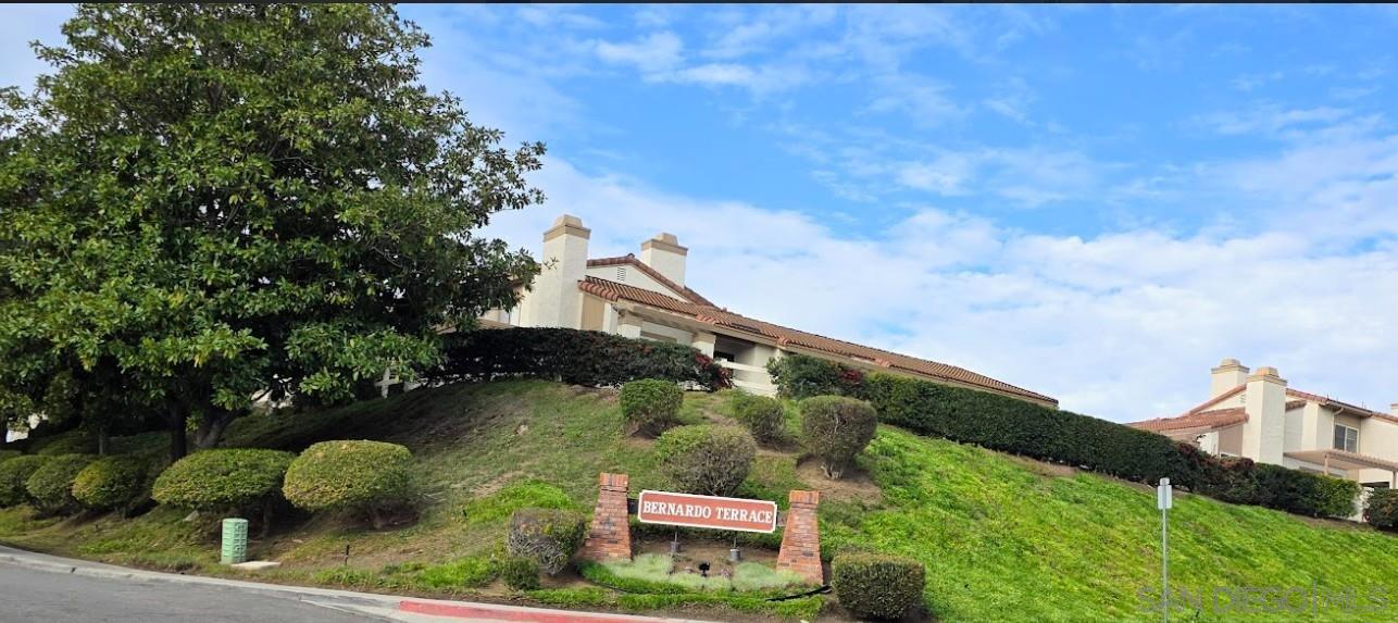 Detail Gallery Image 20 of 34 For 11872  Bernardo Ter  #E,  San Diego,  CA 92128 - 3 Beds | 2 Baths