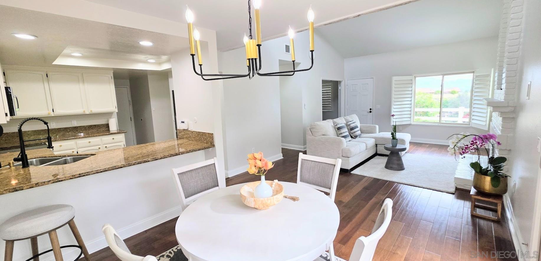 Detail Gallery Image 25 of 34 For 11872  Bernardo Ter  #E,  San Diego,  CA 92128 - 3 Beds | 2 Baths