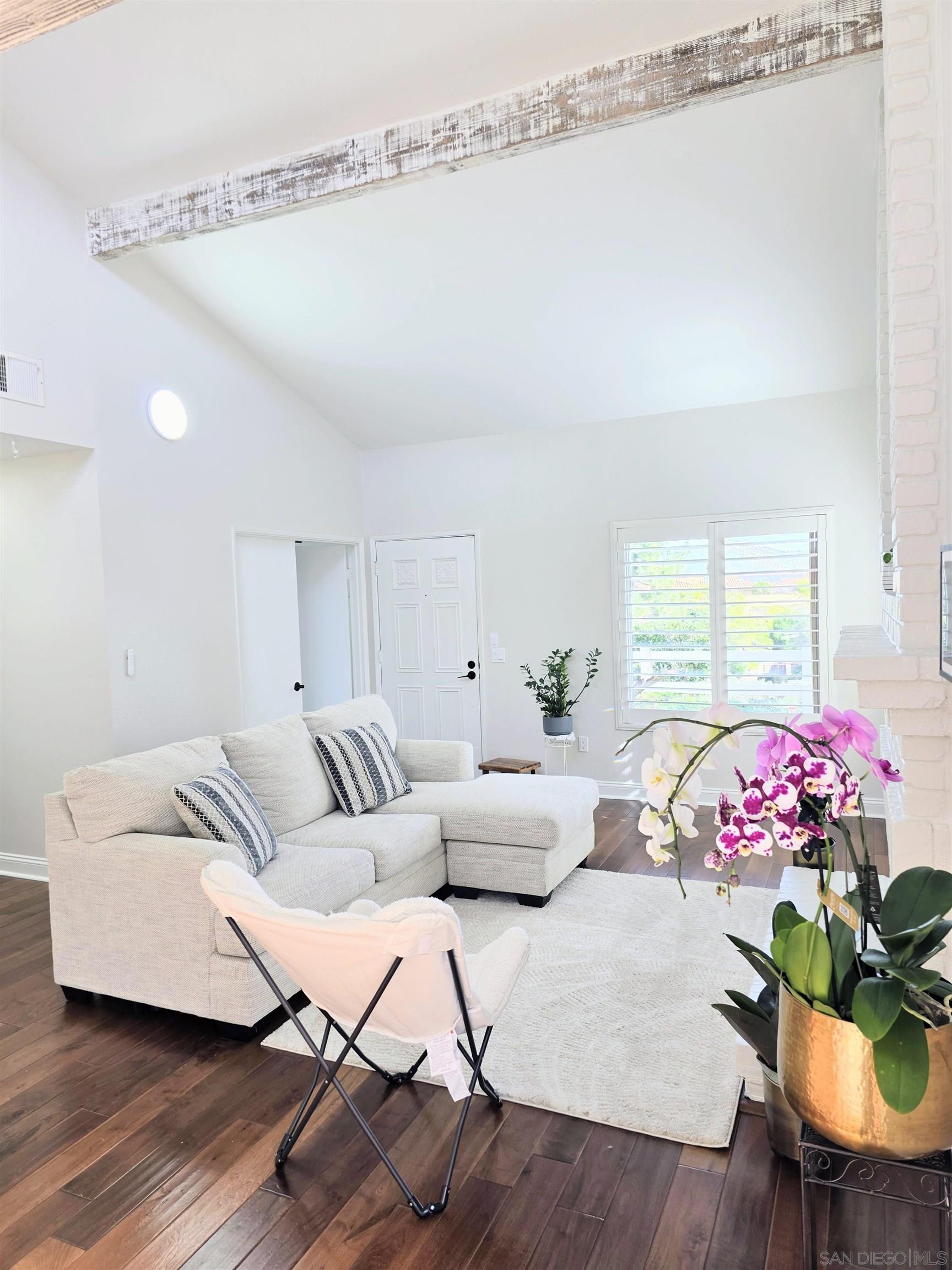 Detail Gallery Image 5 of 34 For 11872  Bernardo Ter  #E,  San Diego,  CA 92128 - 3 Beds | 2 Baths