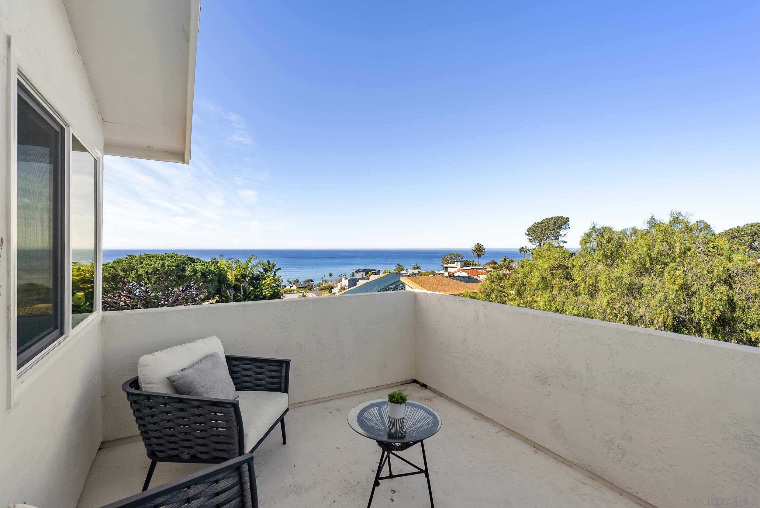 Detail Gallery Image 30 of 39 For 4328  Piedmont Dr, San Diego,  CA 92107 - 5 Beds | 3/1 Baths