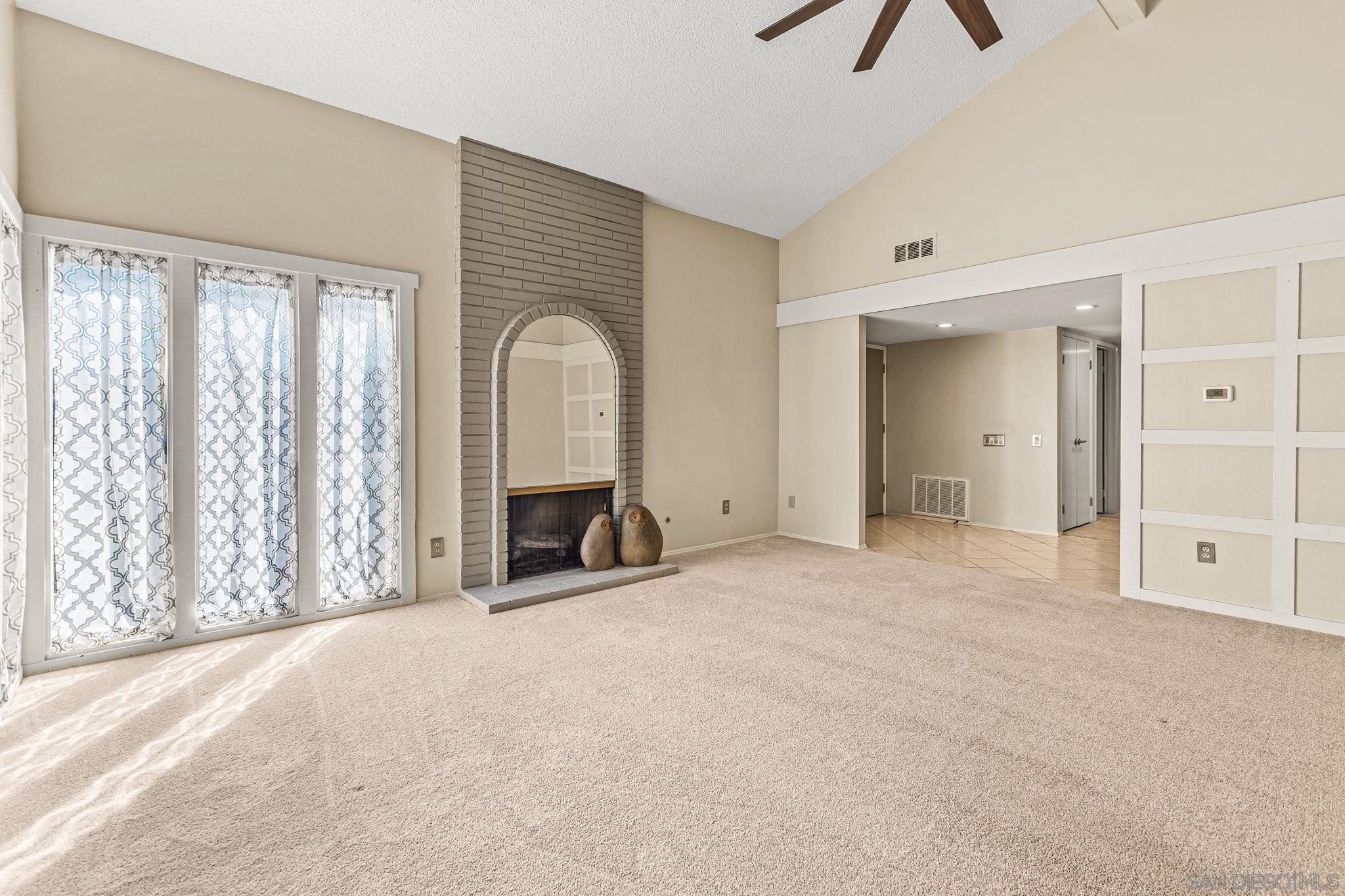 Detail Gallery Image 14 of 43 For 16598  Casero Rd, San Diego,  CA 92128 - 2 Beds | 2 Baths