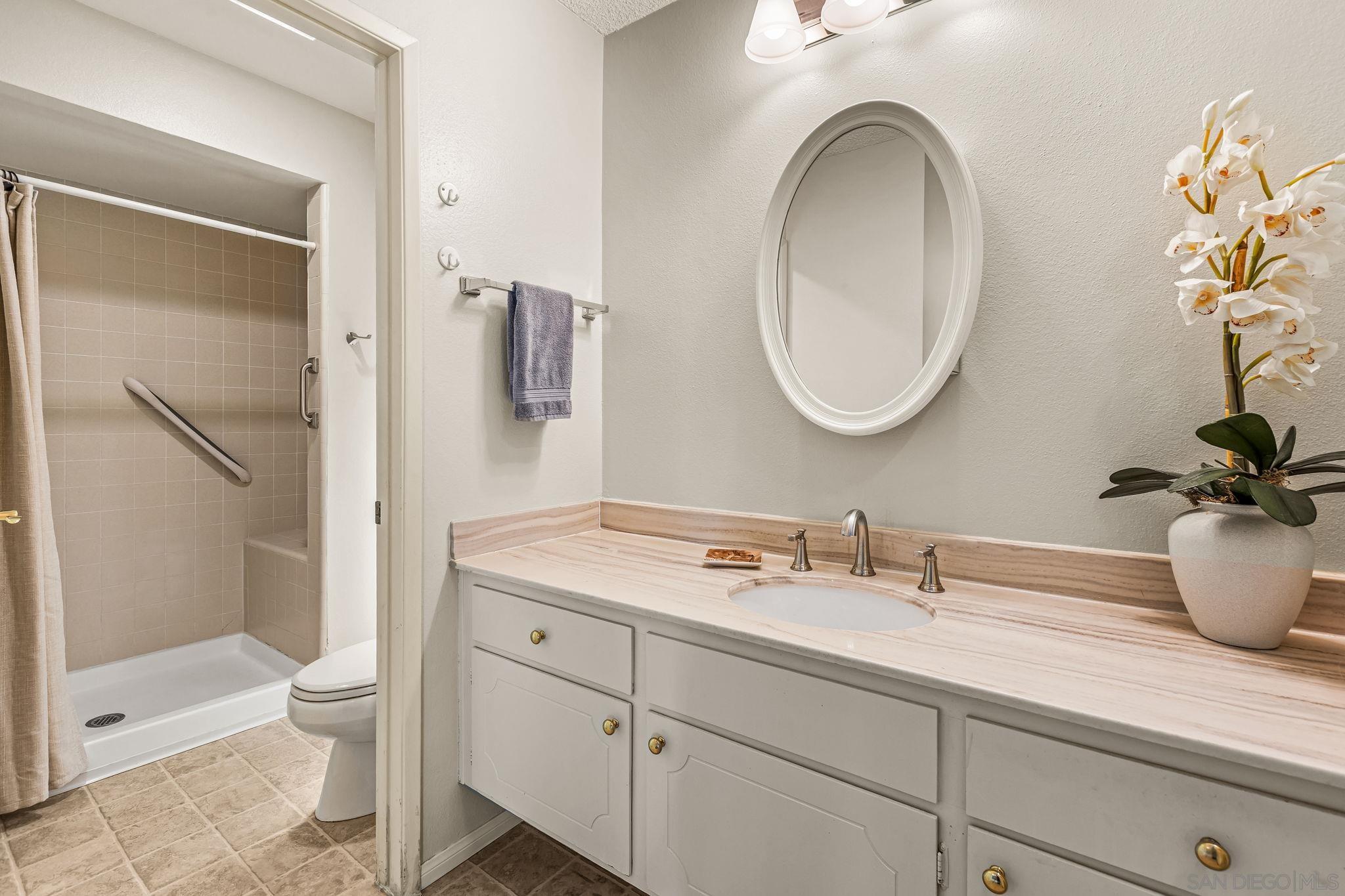 Detail Gallery Image 17 of 43 For 16598  Casero Rd, San Diego,  CA 92128 - 2 Beds | 2 Baths