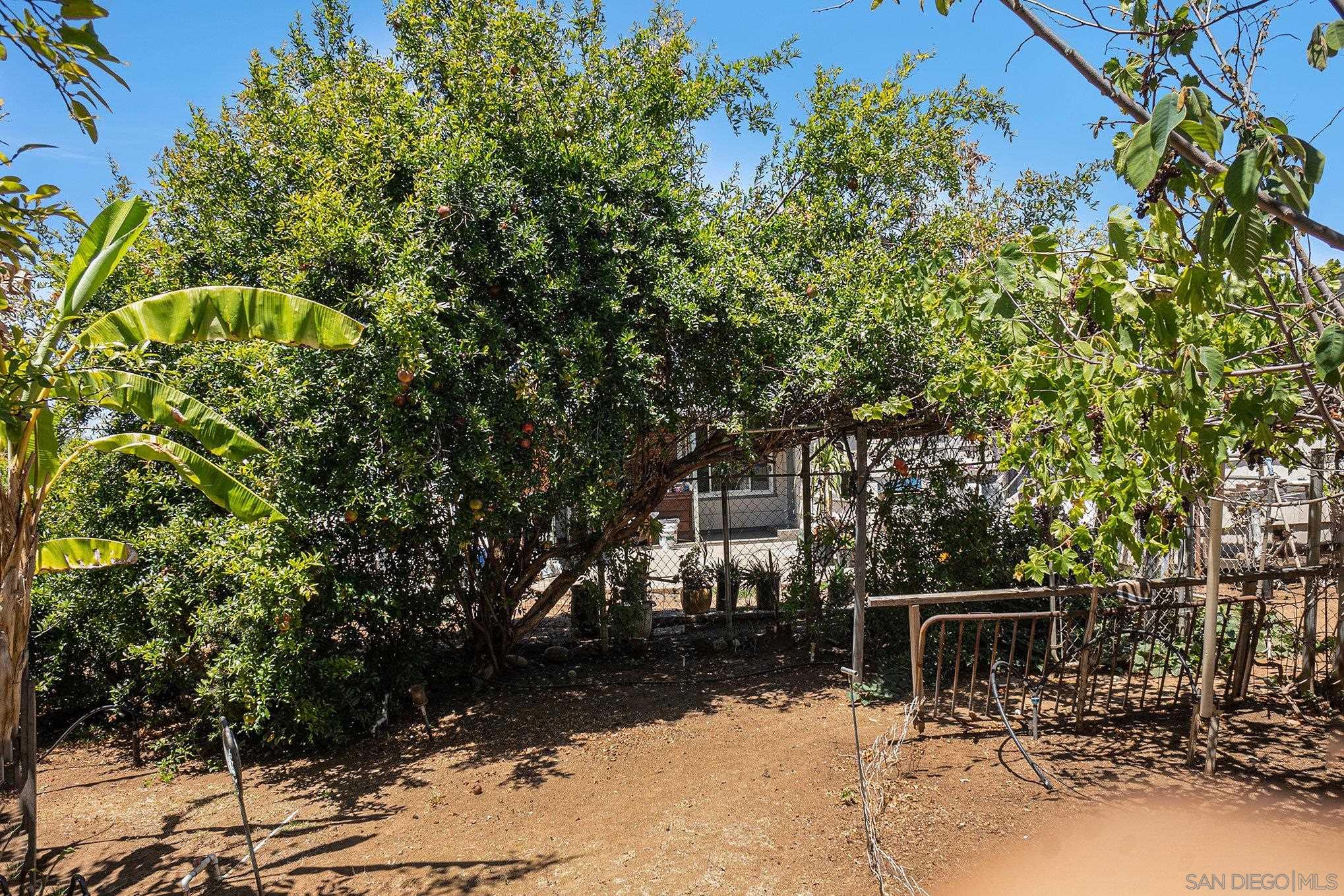 Detail Gallery Image 16 of 56 For 74  E St E, Chula Vista,  CA 91910 - 3 Beds | 2 Baths