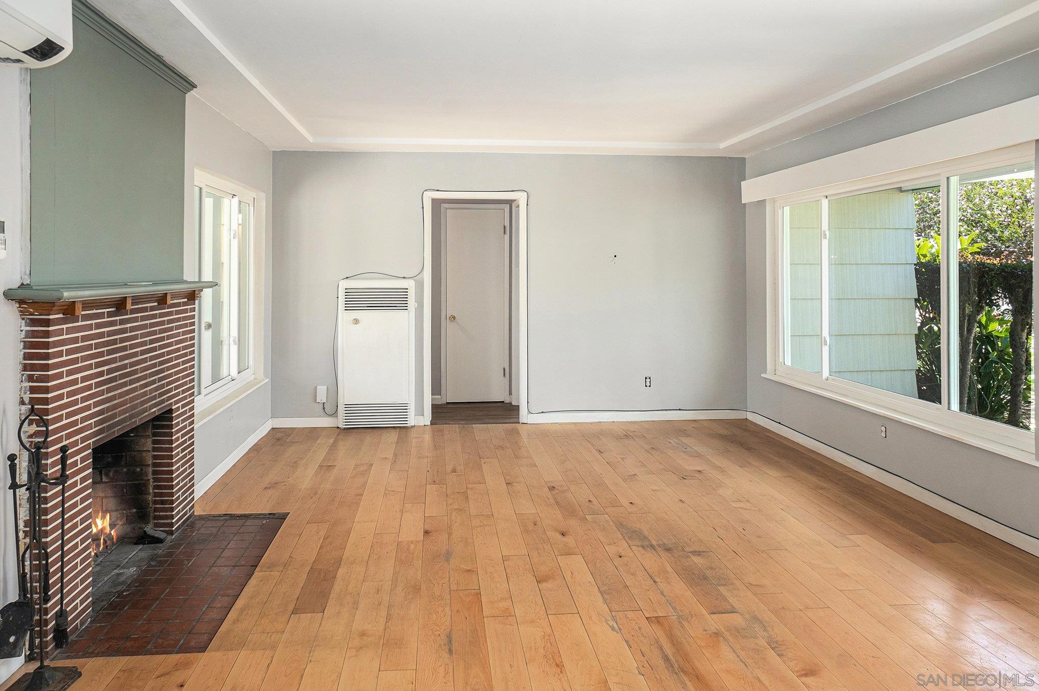 Detail Gallery Image 8 of 56 For 74  E St E, Chula Vista,  CA 91910 - 3 Beds | 2 Baths