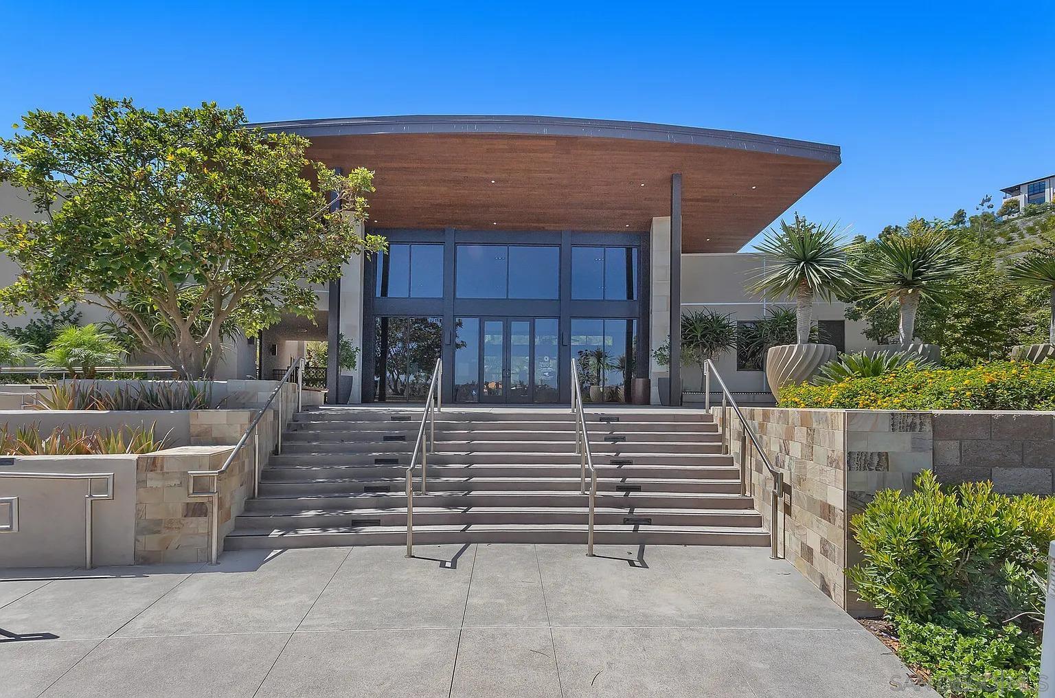 Detail Gallery Image 13 of 20 For 3068  Marquee Way, San Diego,  CA 92108 - 3 Beds | 2/1 Baths