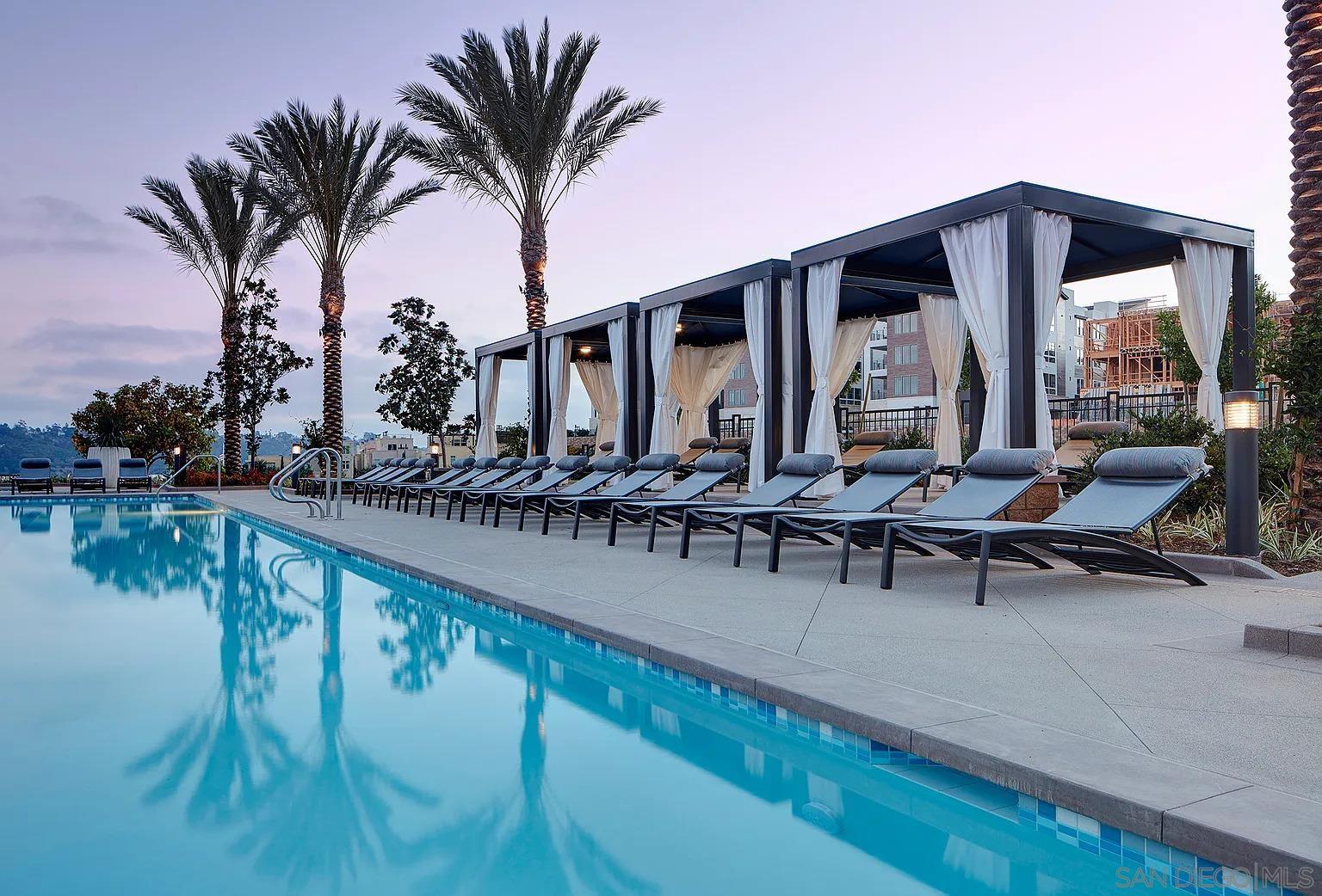 Detail Gallery Image 14 of 20 For 3068  Marquee Way, San Diego,  CA 92108 - 3 Beds | 2/1 Baths