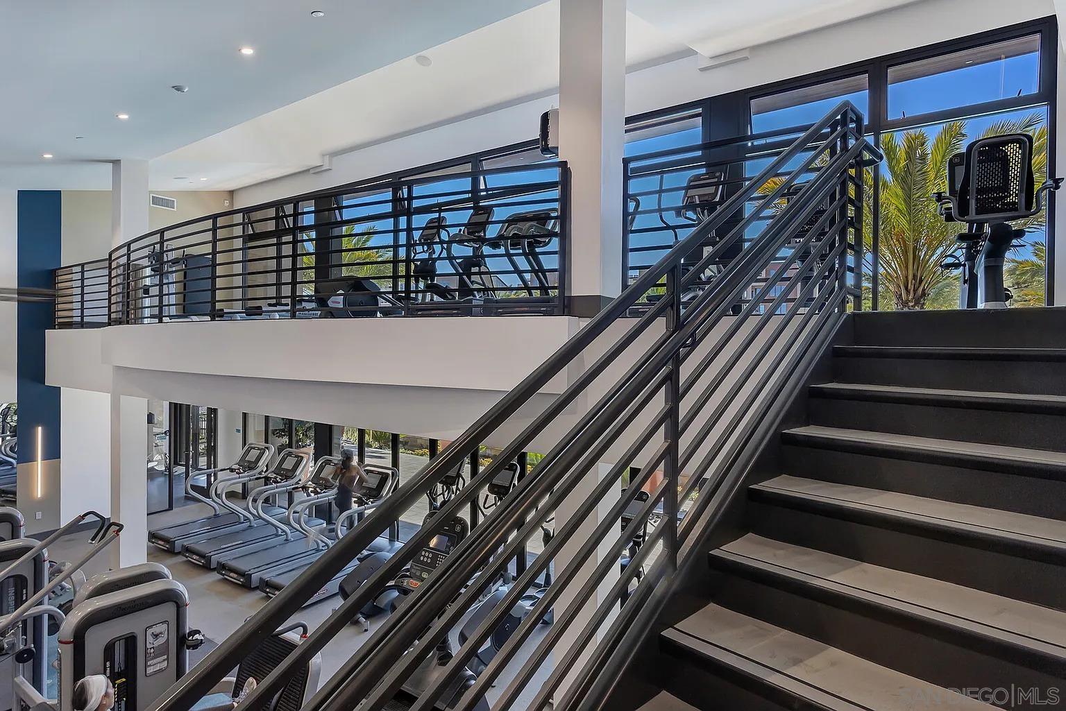 Detail Gallery Image 15 of 20 For 3068  Marquee Way, San Diego,  CA 92108 - 3 Beds | 2/1 Baths