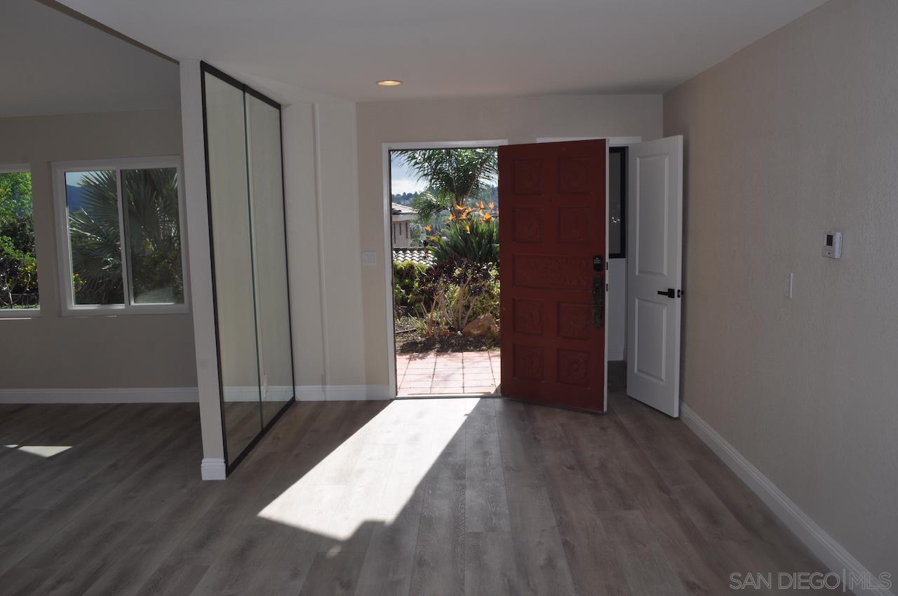 Detail Gallery Image 16 of 26 For 4121  Conrad Drive, Spring Valley,  CA 91977 - 5 Beds | 3 Baths