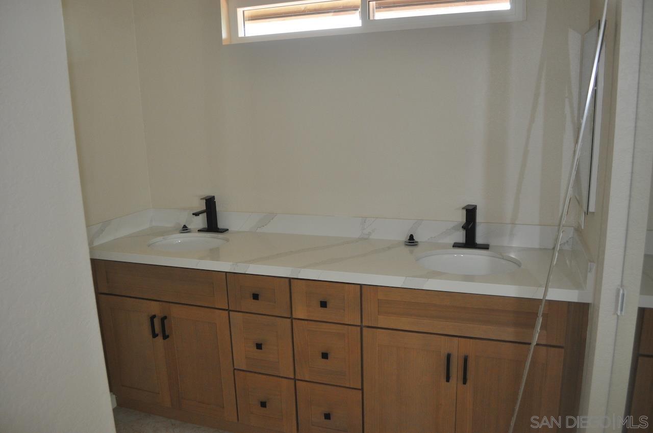 Detail Gallery Image 22 of 26 For 4121  Conrad Drive, Spring Valley,  CA 91977 - 5 Beds | 3 Baths