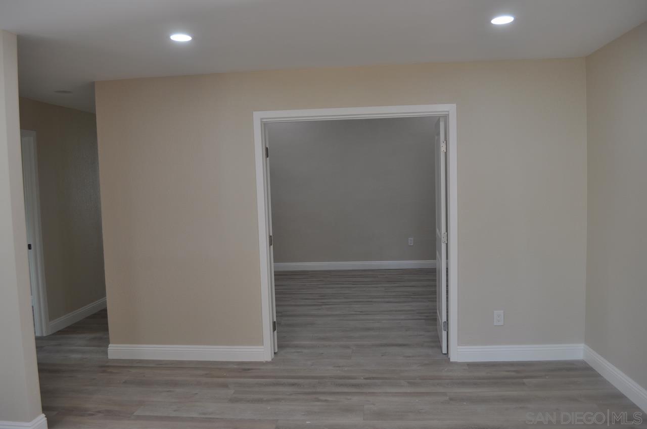 Detail Gallery Image 7 of 26 For 4121  Conrad Drive, Spring Valley,  CA 91977 - 5 Beds | 3 Baths