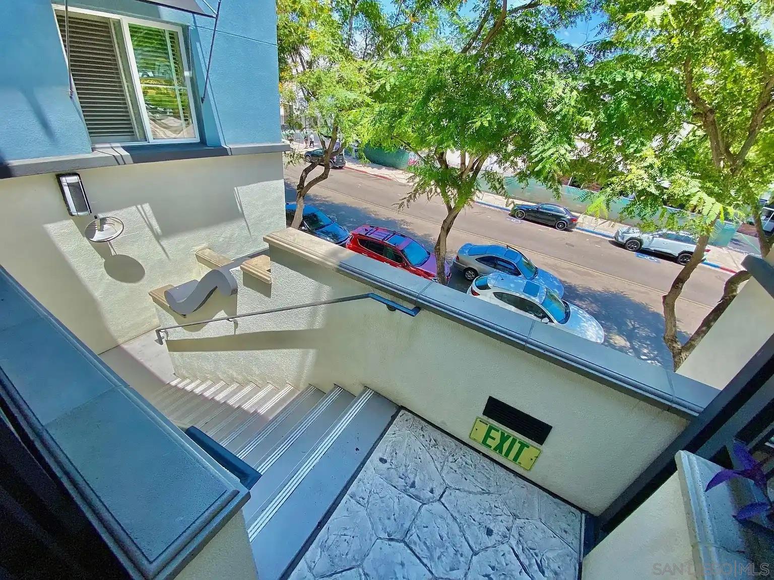 Detail Gallery Image 9 of 43 For 3950  Ohio St  202, San Diego,  CA 92104 - 3 Beds | 2 Baths