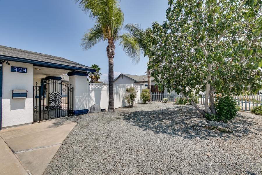 Detail Gallery Image 2 of 17 For 9124  Maranda Dr, Santee,  CA 92071 - 3 Beds | 2 Baths