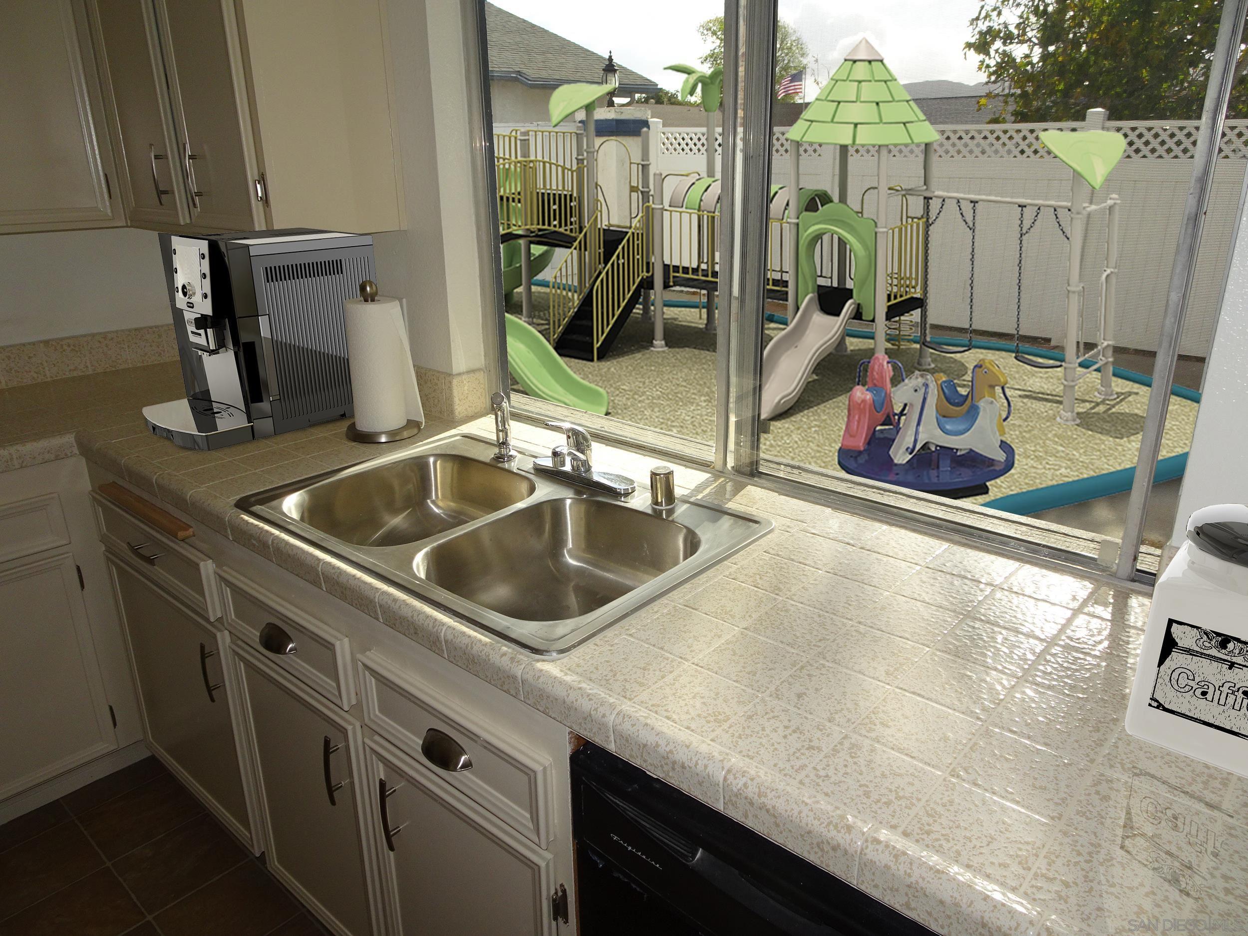 Detail Gallery Image 7 of 17 For 9124  Maranda Dr, Santee,  CA 92071 - 3 Beds | 2 Baths