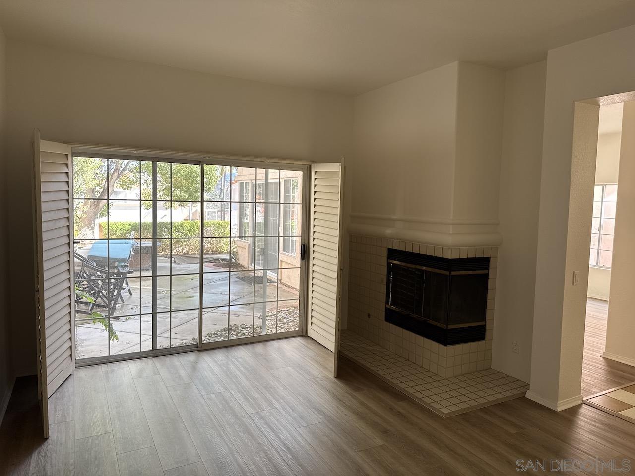 Detail Gallery Image 11 of 35 For 12159  Caminito Corriente, San Diego,  CA 92128 - 4 Beds | 2/1 Baths