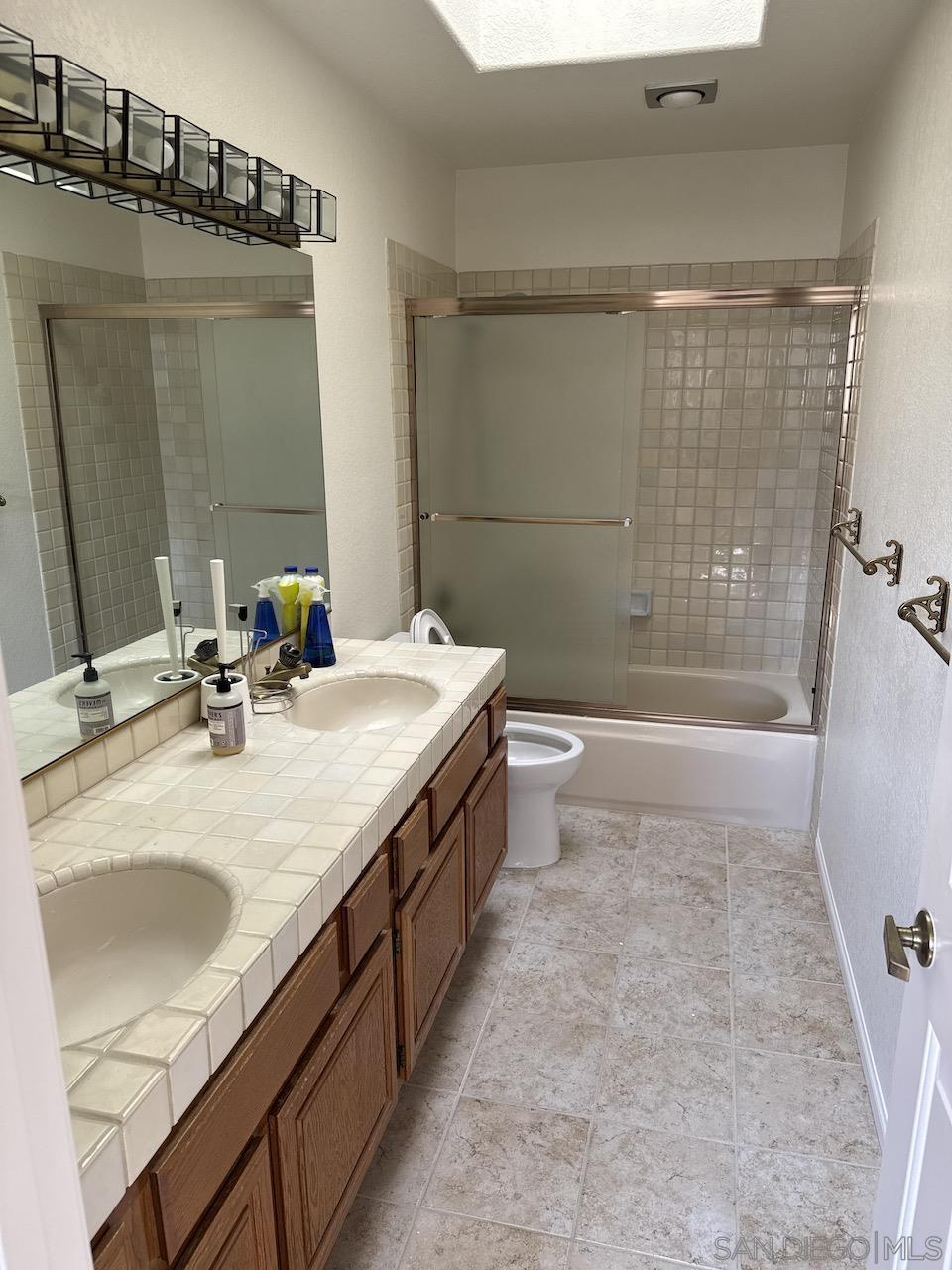 Detail Gallery Image 22 of 35 For 12159  Caminito Corriente, San Diego,  CA 92128 - 4 Beds | 2/1 Baths