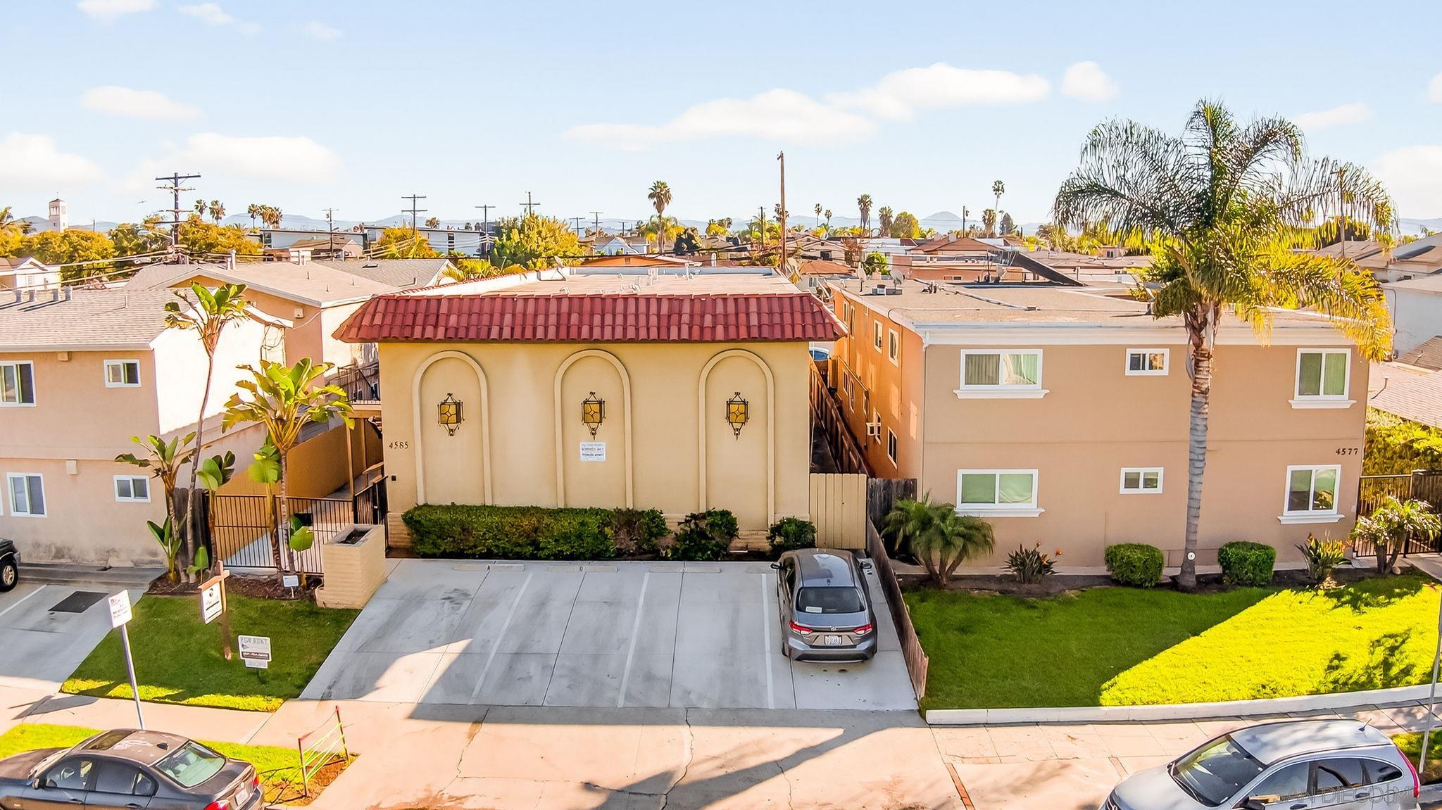 Detail Gallery Image 2 of 25 For 4585  Felton St, San Diego,  CA 92116 - – Beds | – Baths