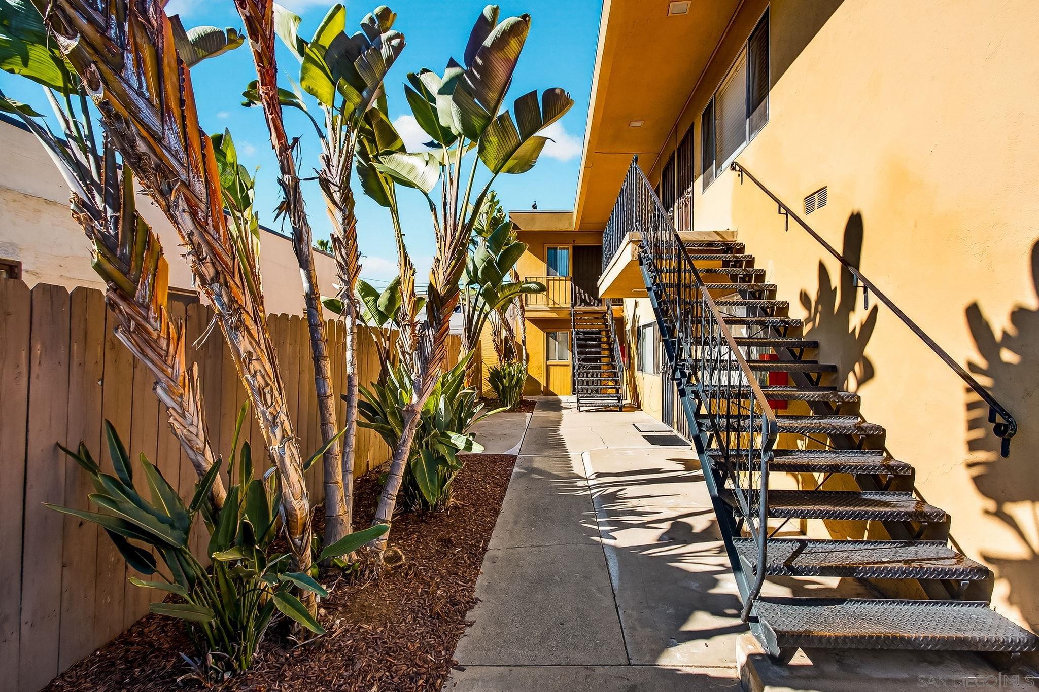 Detail Gallery Image 14 of 16 For 4580  33rd St, San Diego,  CA 92116 - – Beds | – Baths