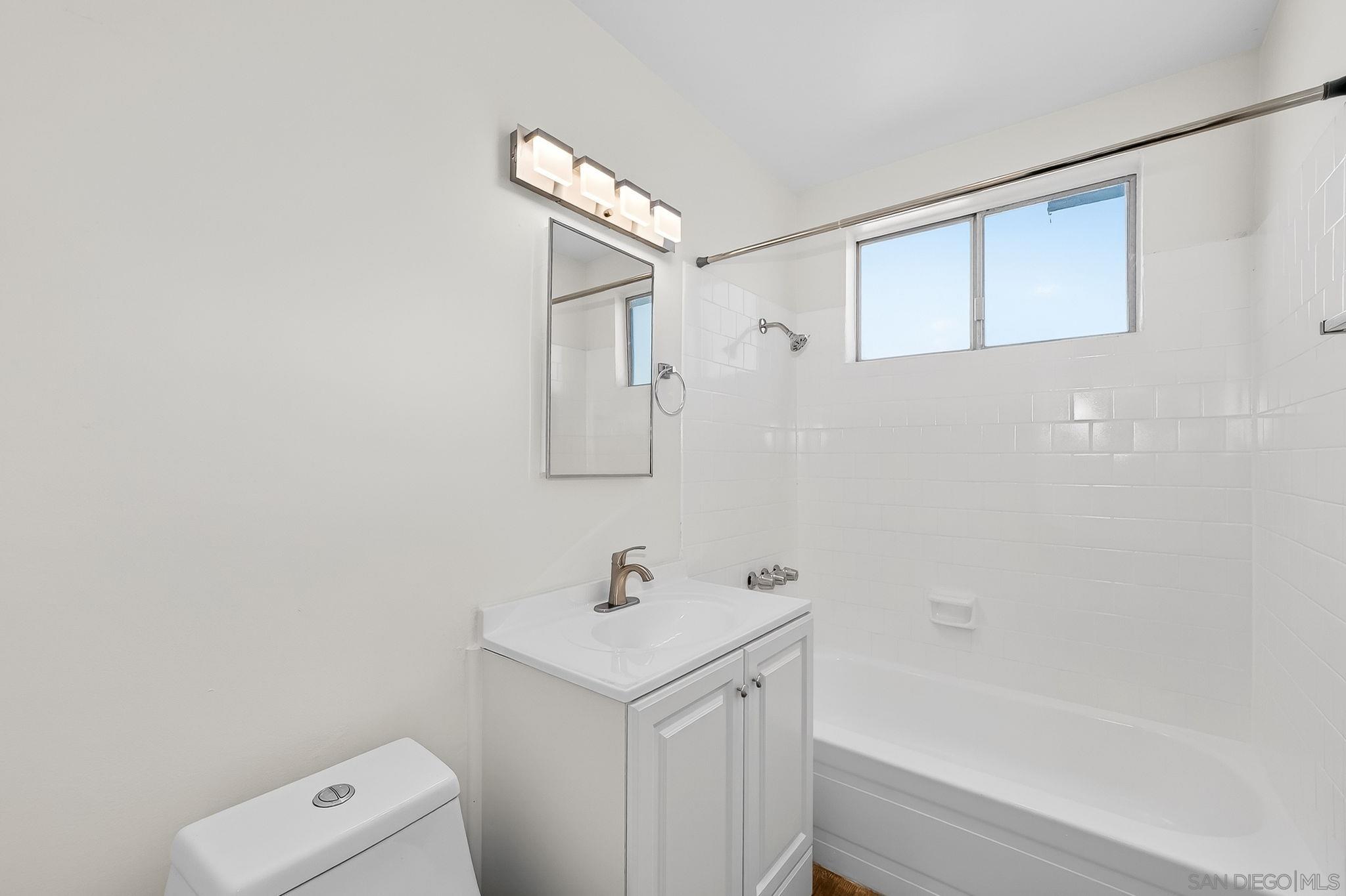 Detail Gallery Image 8 of 16 For 4580  33rd St, San Diego,  CA 92116 - – Beds | – Baths