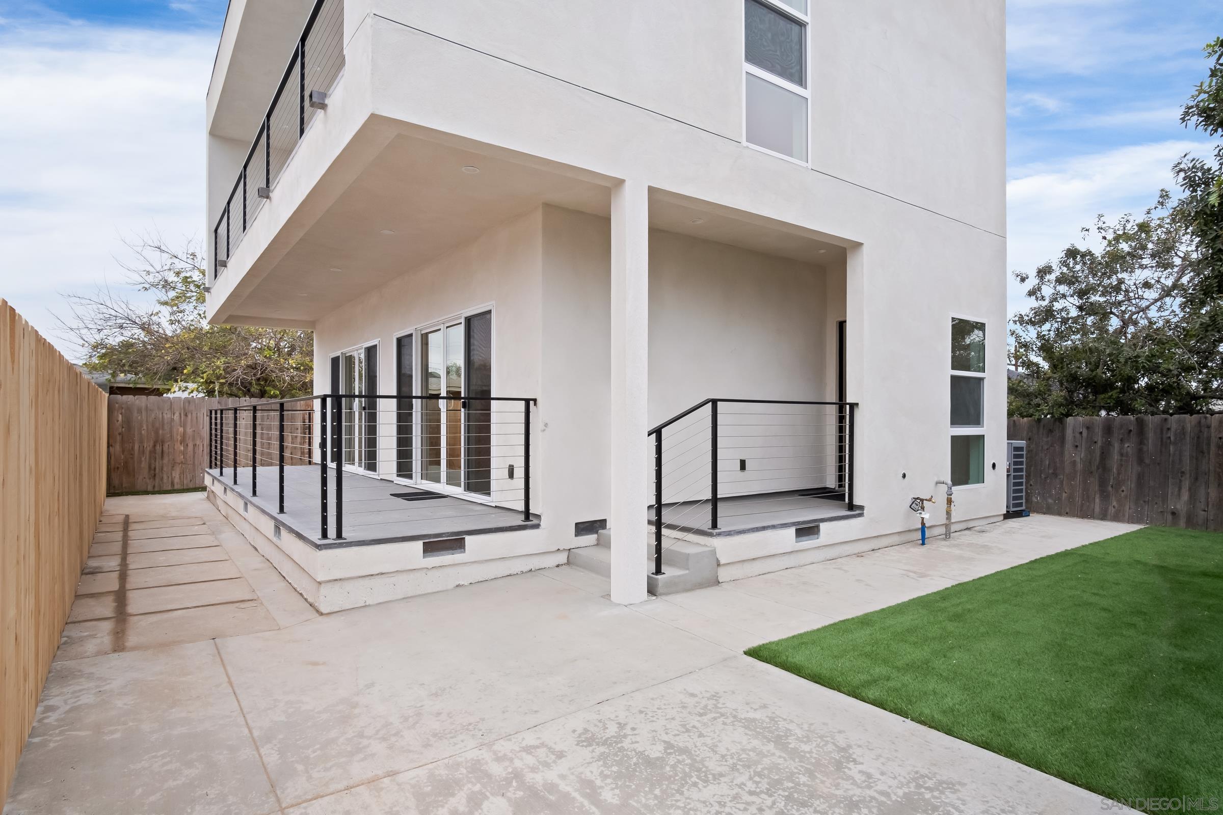 Front Image Thumbnail for SD260001647