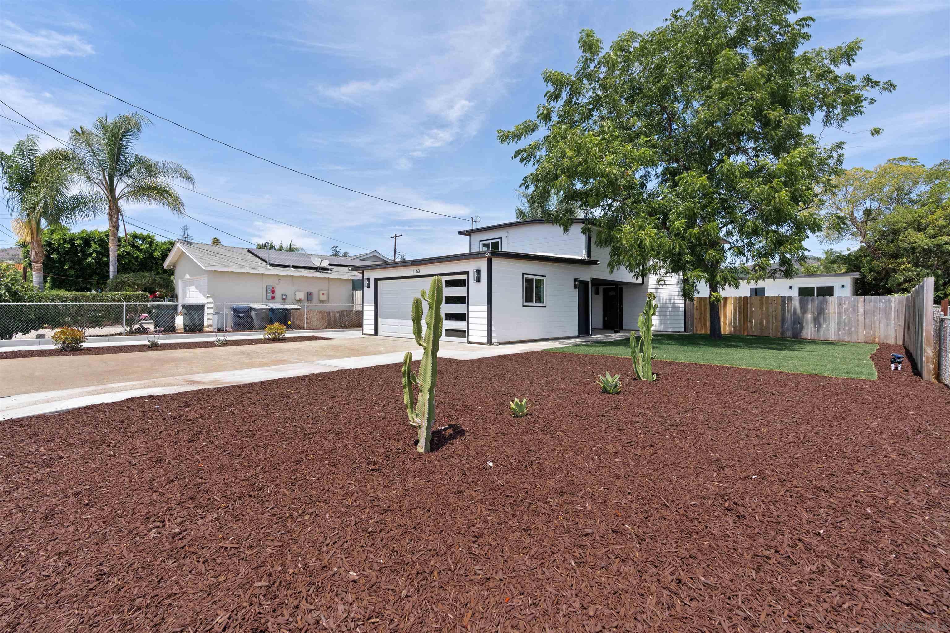 Detail Gallery Image 6 of 39 For 1160  Erica St, Escondido,  CA 92027 - 6 Beds | 4 Baths