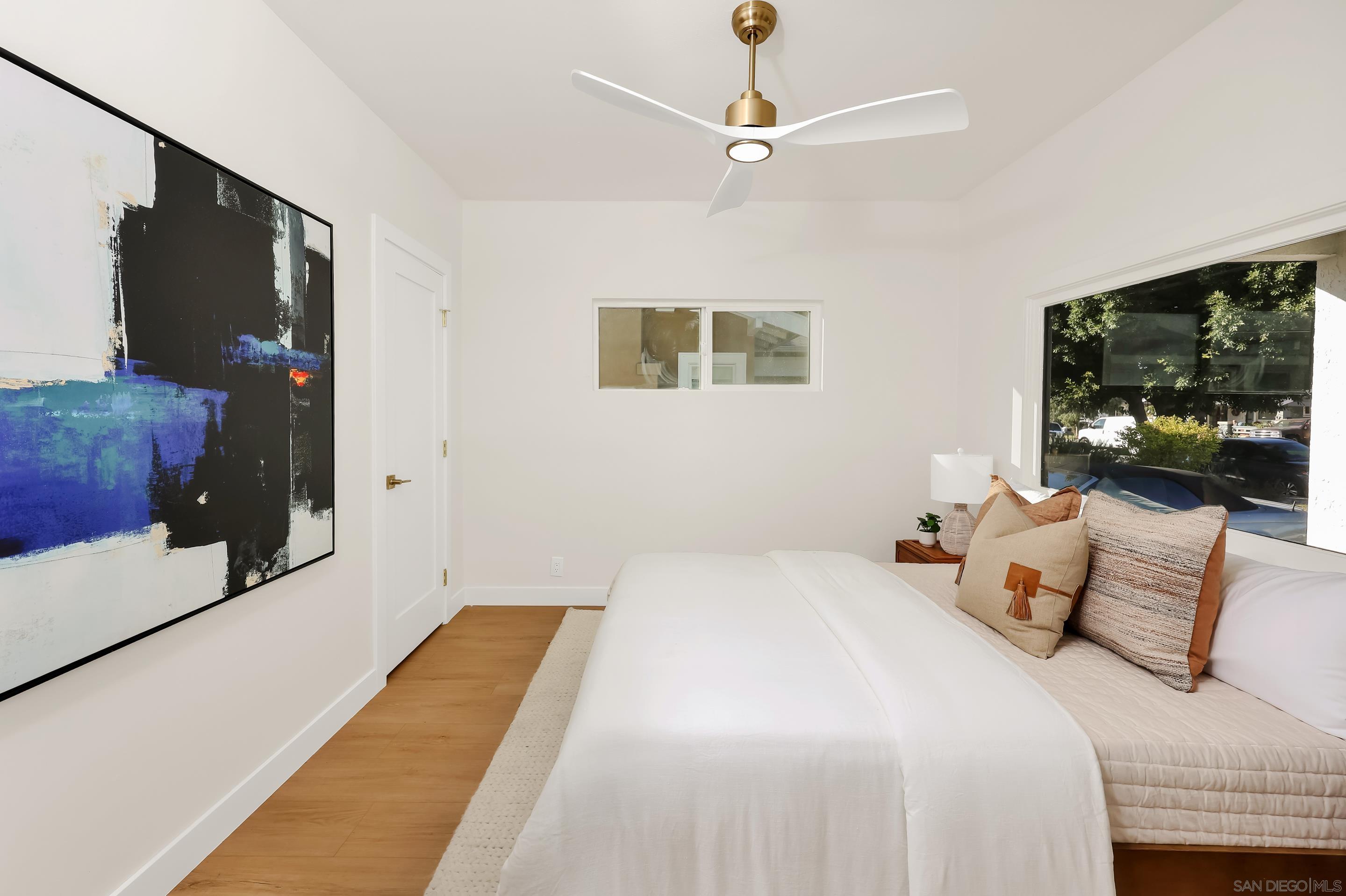 Detail Gallery Image 11 of 72 For 1900 W 41st St, Los Angeles,  CA 90062 - 4 Beds | 2 Baths