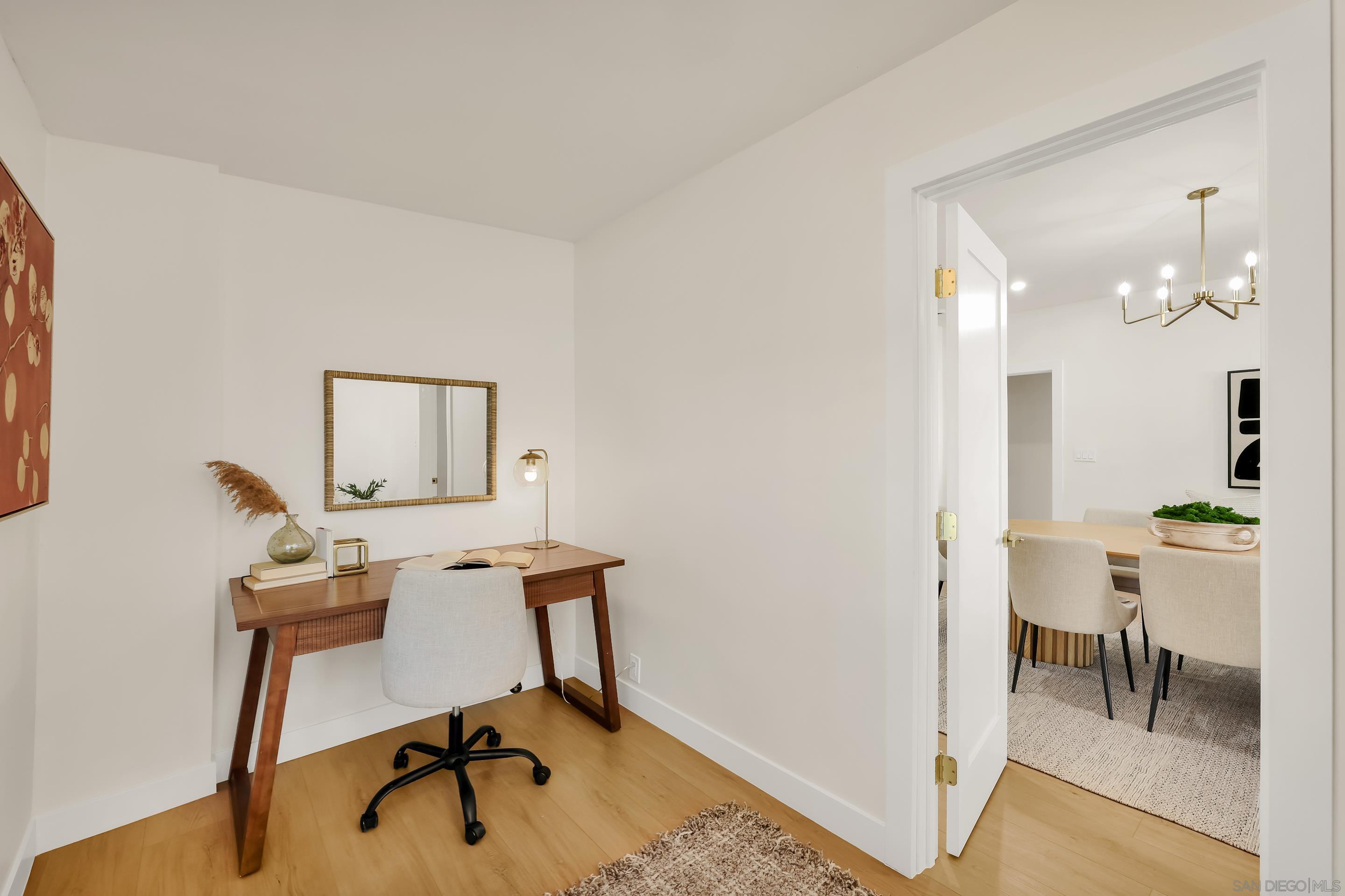 Detail Gallery Image 13 of 72 For 1900 W 41st St, Los Angeles,  CA 90062 - 4 Beds | 2 Baths