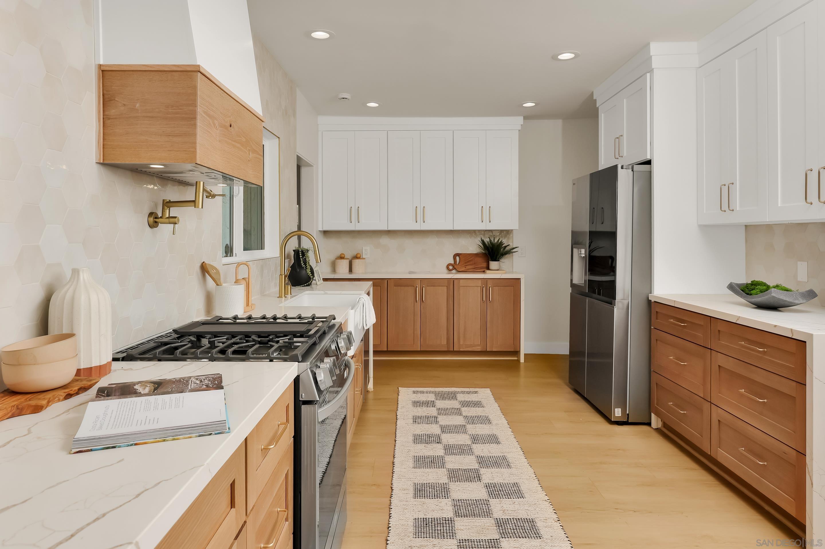 Detail Gallery Image 23 of 72 For 1900 W 41st St, Los Angeles,  CA 90062 - 4 Beds | 2 Baths