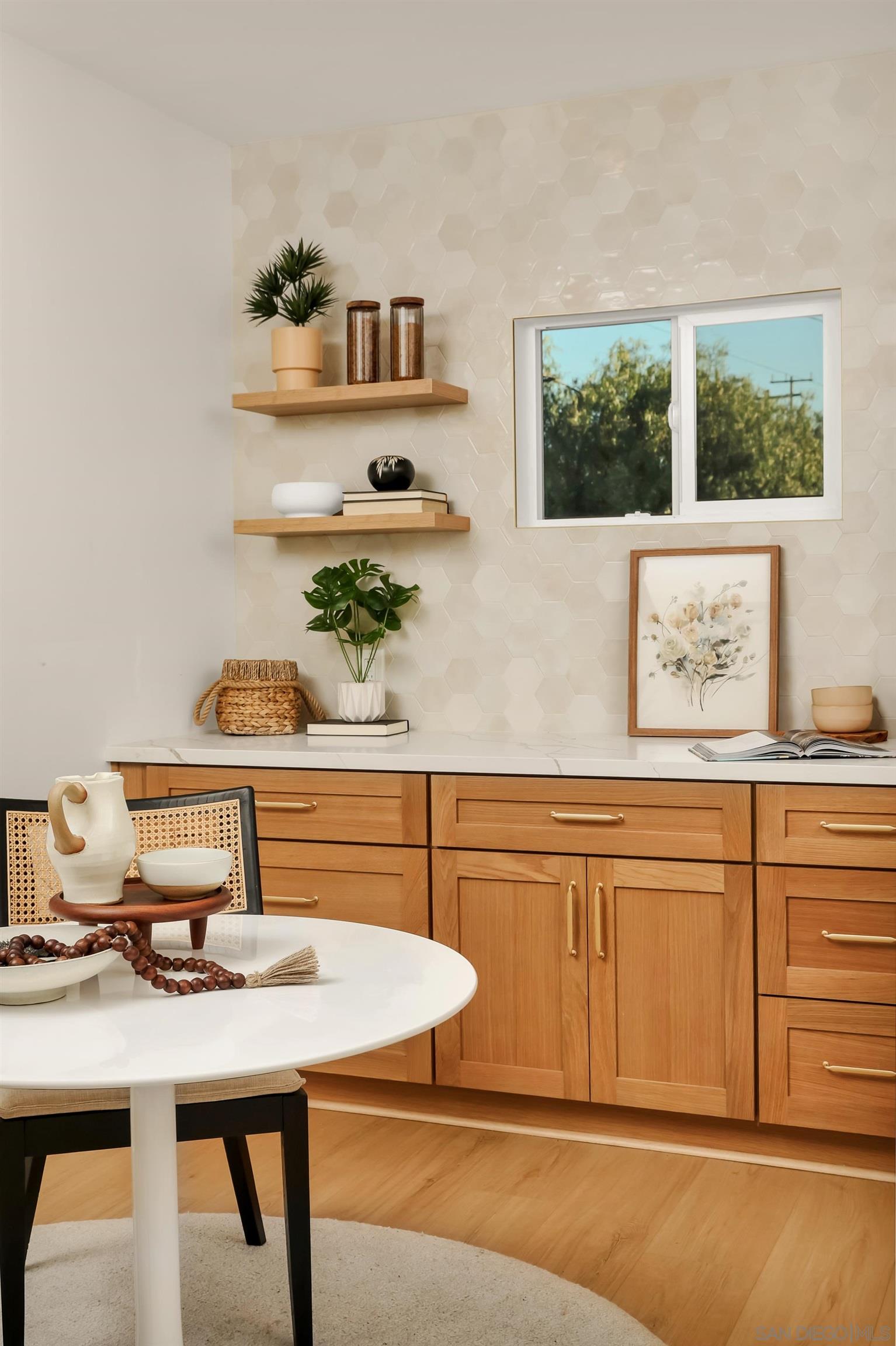 Detail Gallery Image 39 of 72 For 1900 W 41st St, Los Angeles,  CA 90062 - 4 Beds | 2 Baths