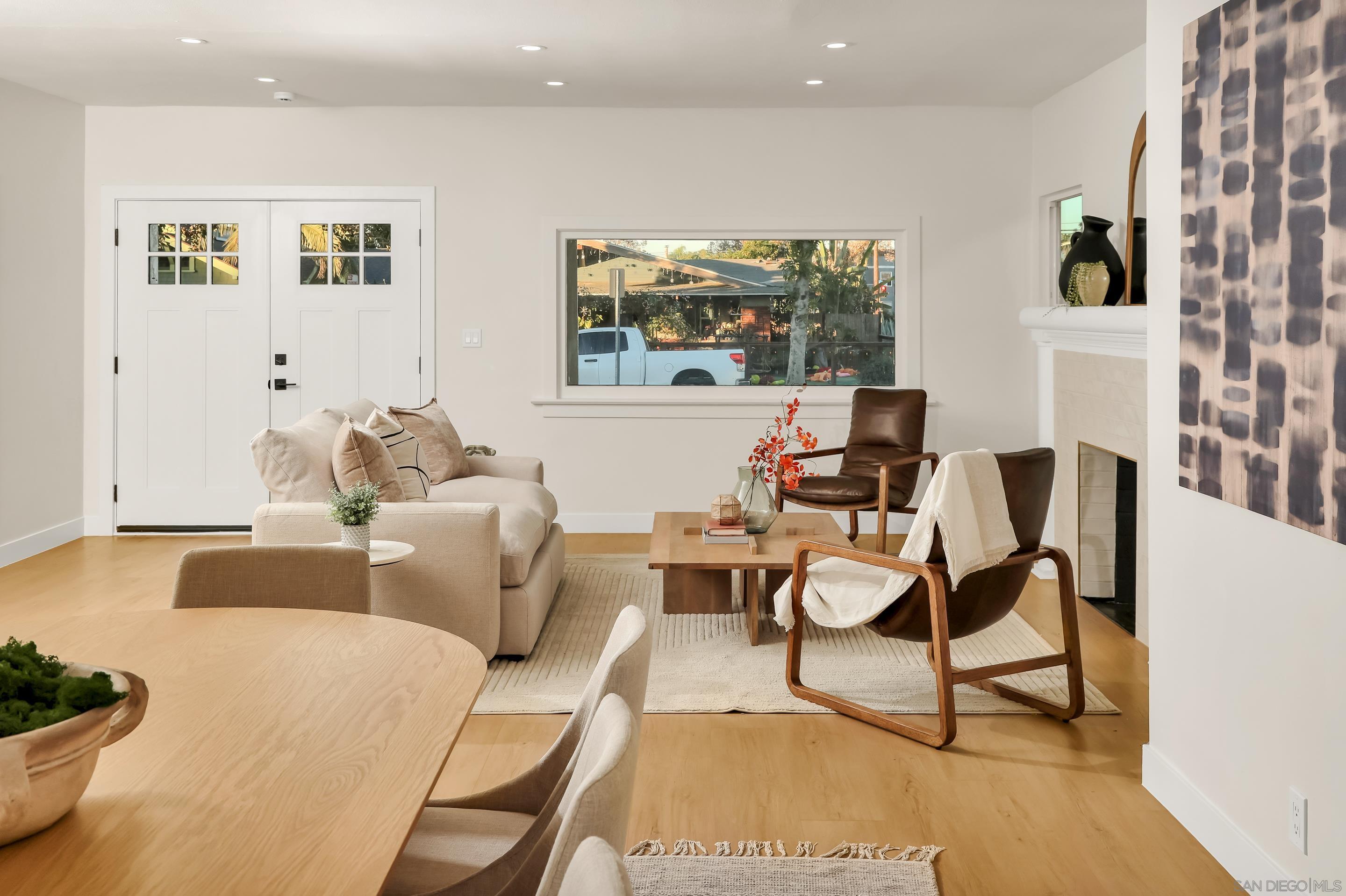 Detail Gallery Image 41 of 72 For 1900 W 41st St, Los Angeles,  CA 90062 - 4 Beds | 2 Baths