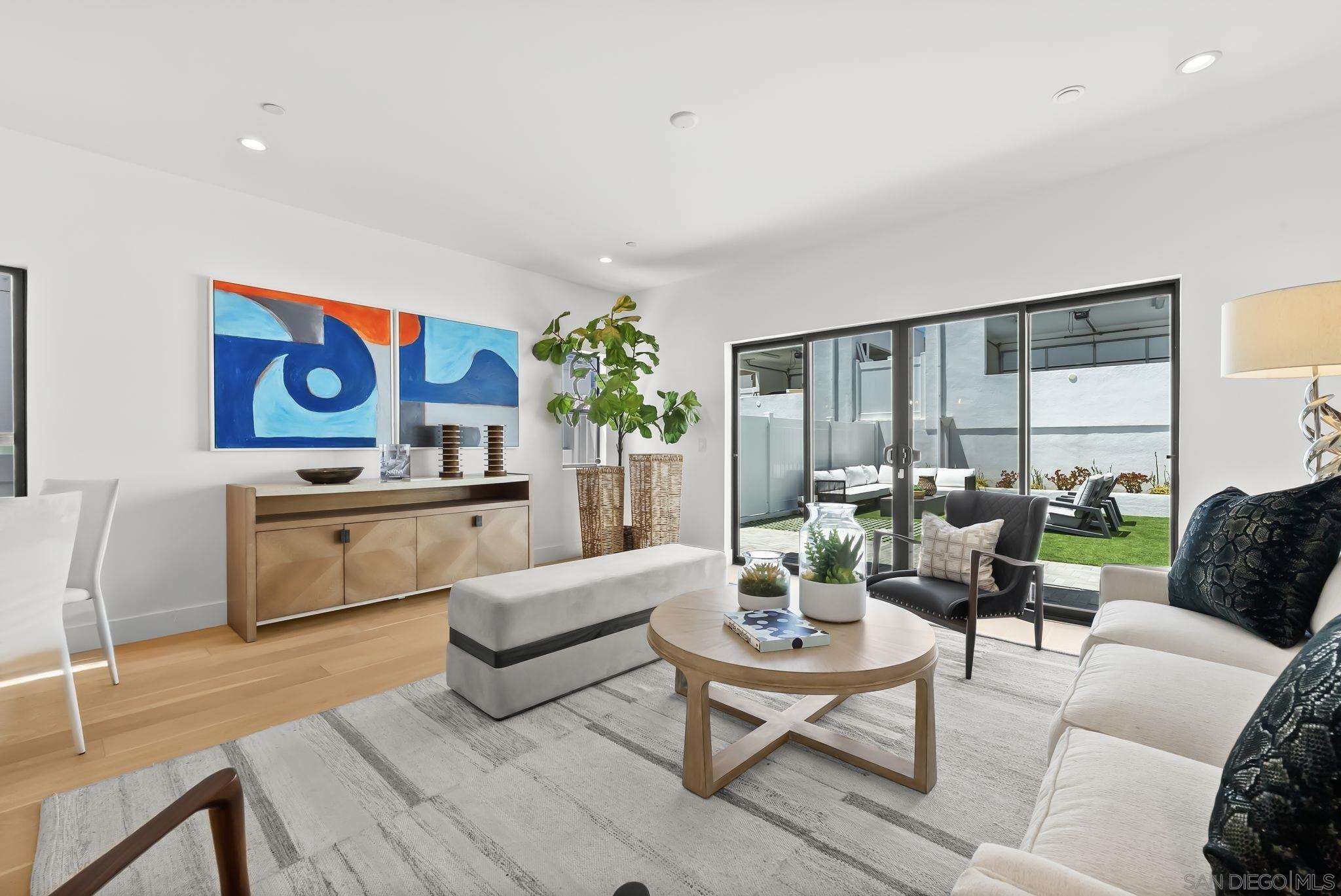 Detail Gallery Image 3 of 41 For 1032  Pennsylvania Avenue, San Diego,  CA 92103 - 4 Beds | 3/2 Baths